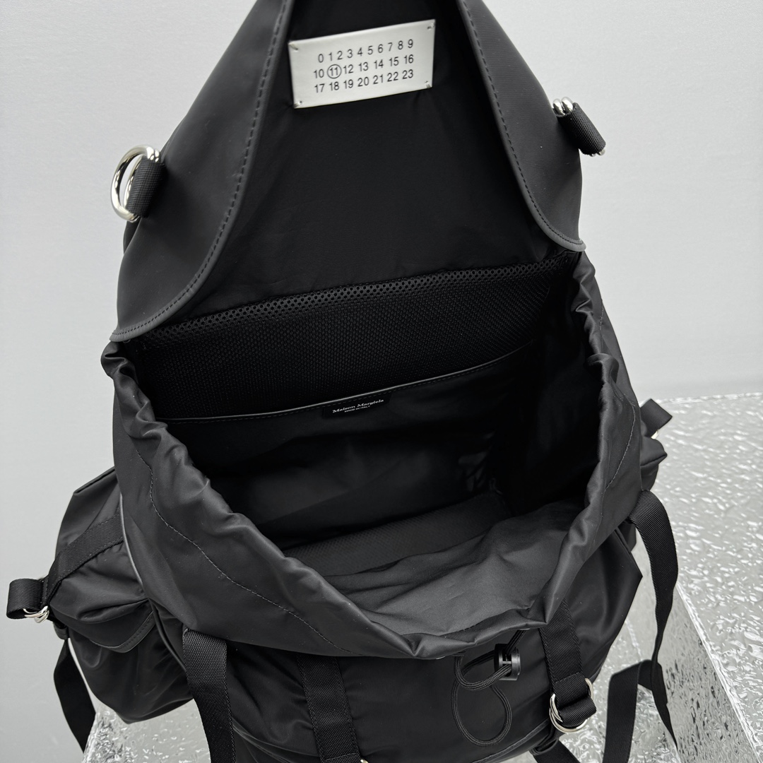 Maison Margiela Black High Tech XL Backpack - EUR FASHION