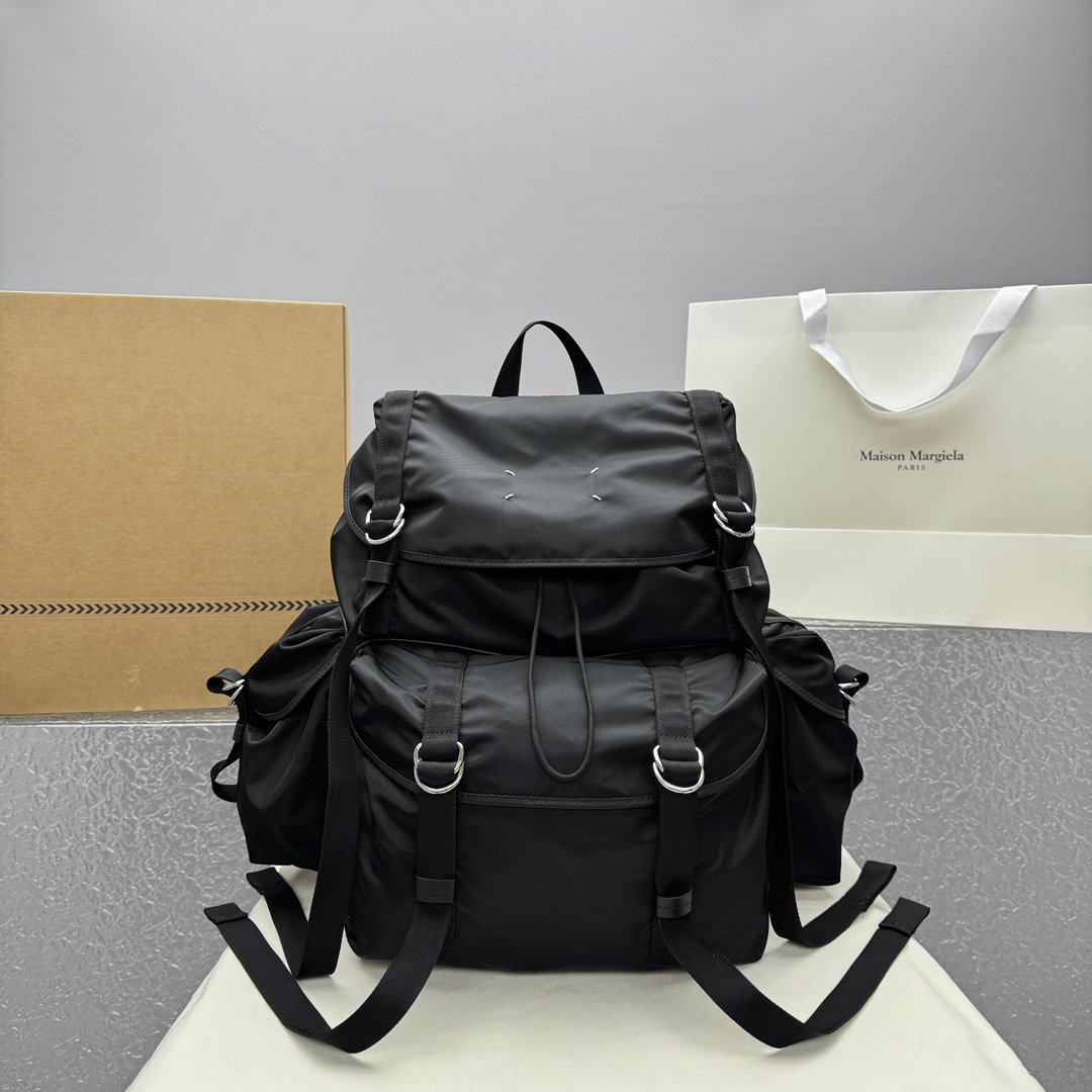 Maison Margiela Black High Tech XL Backpack - EUR FASHION