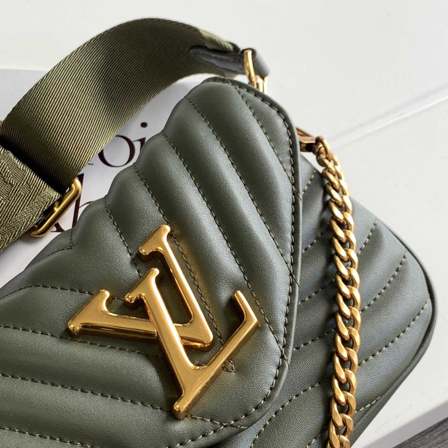  Louis Vuitton New Wave Multi-Pochette   （21x13x6.5cm）  M56471 - EUR FASHION
