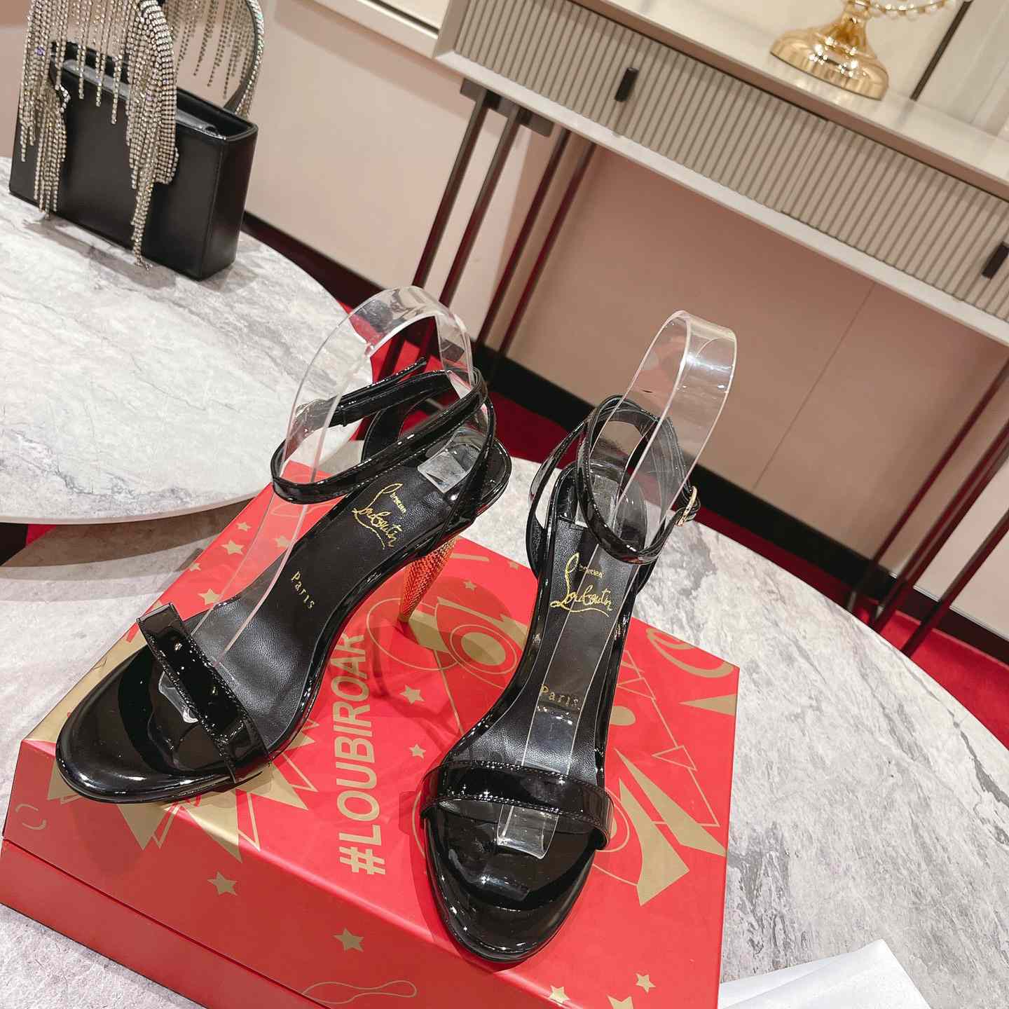 Christian Louboutin Patent Galva Lipqueen 100 Sandals - EUR FASHION