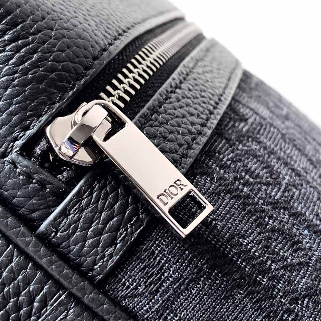 Dior Rider 2.0 Sling Bag  - EUR FASHION