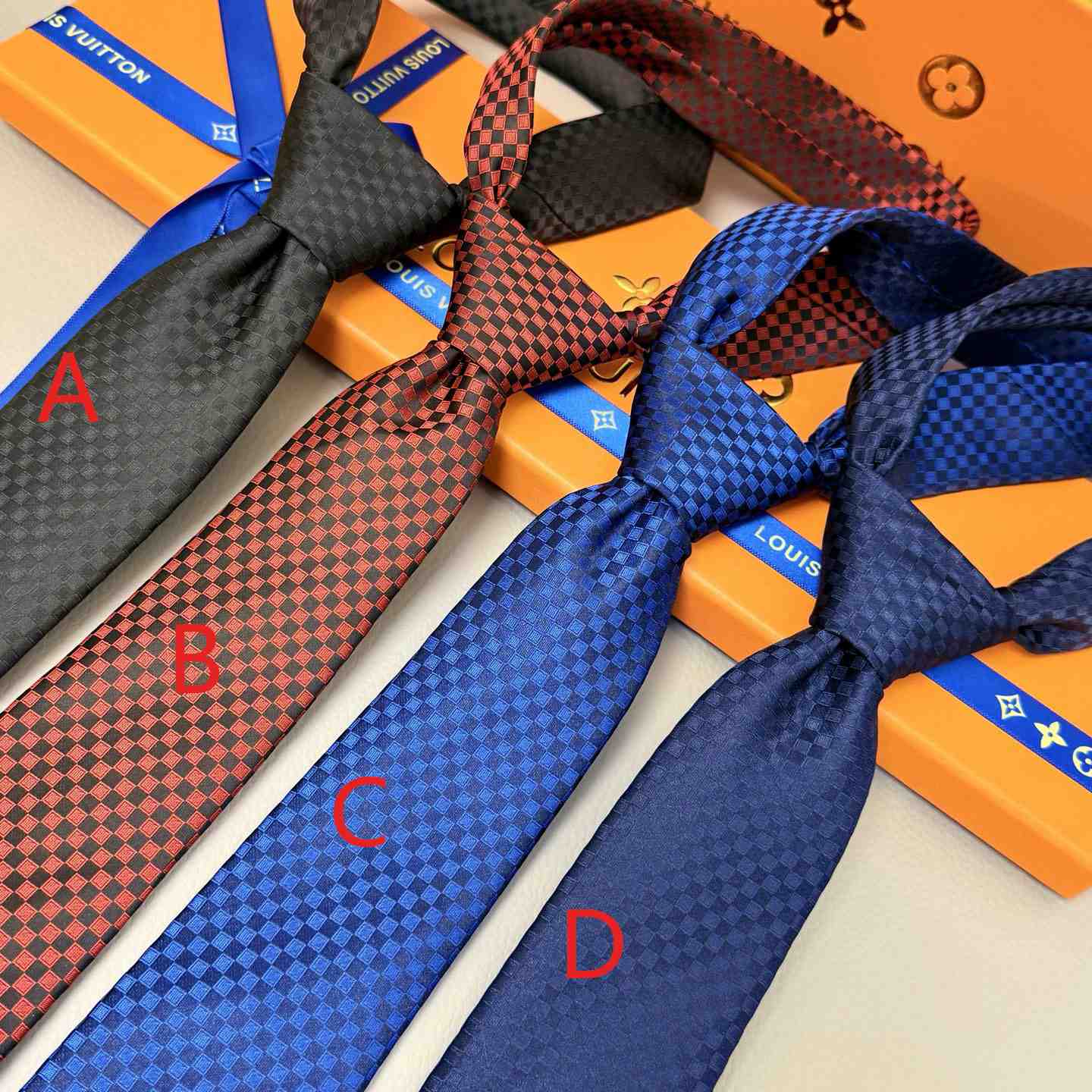 Louis Vuitton Damier Classique Tie - EUR FASHION