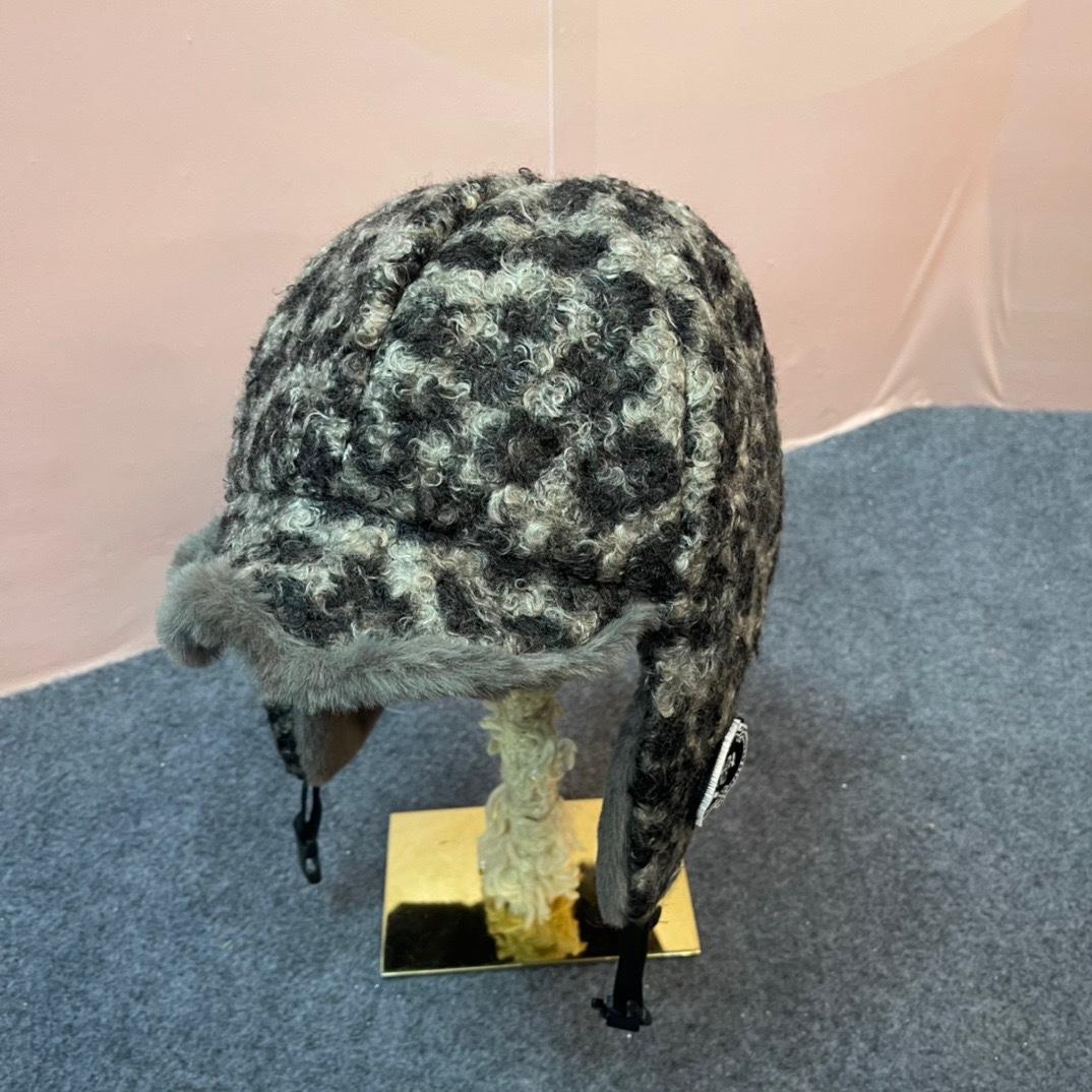 Prada Hat - EUR FASHION