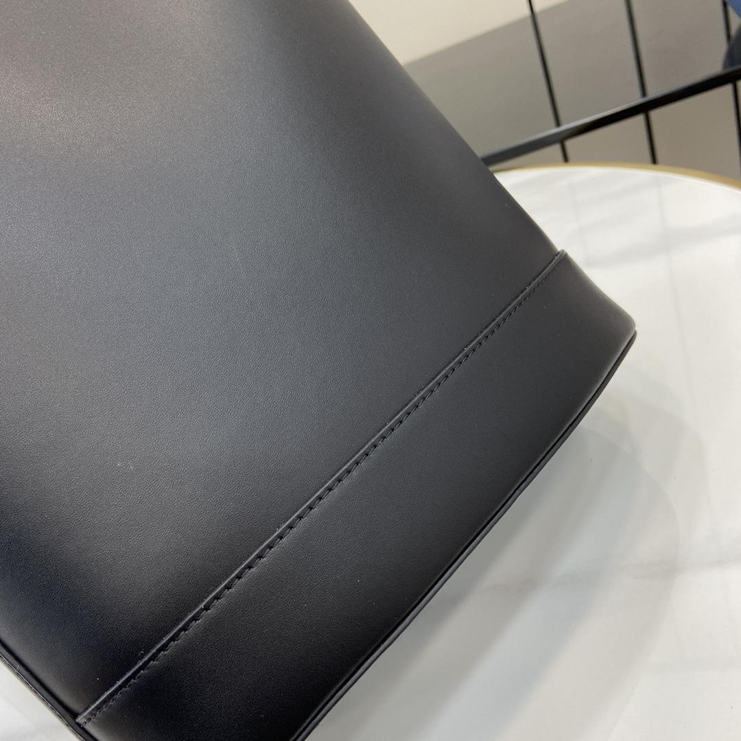 Gucci 73 Small Bucket Bag - EUR FASHION