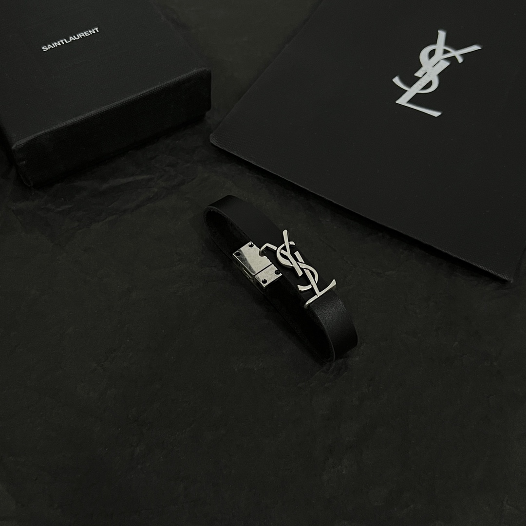 Saint Laurent Bracelet - EUR FASHION