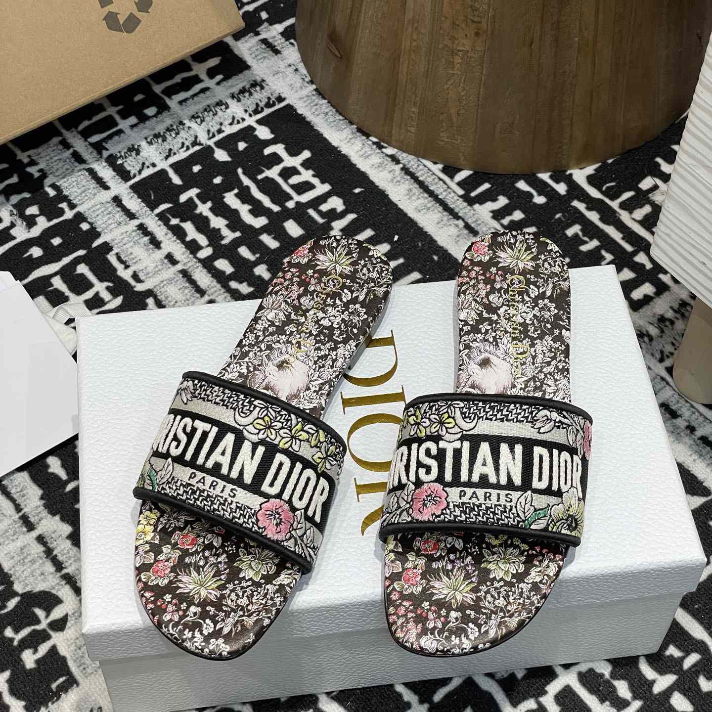 Dior Dway Slide  - EUR FASHION
