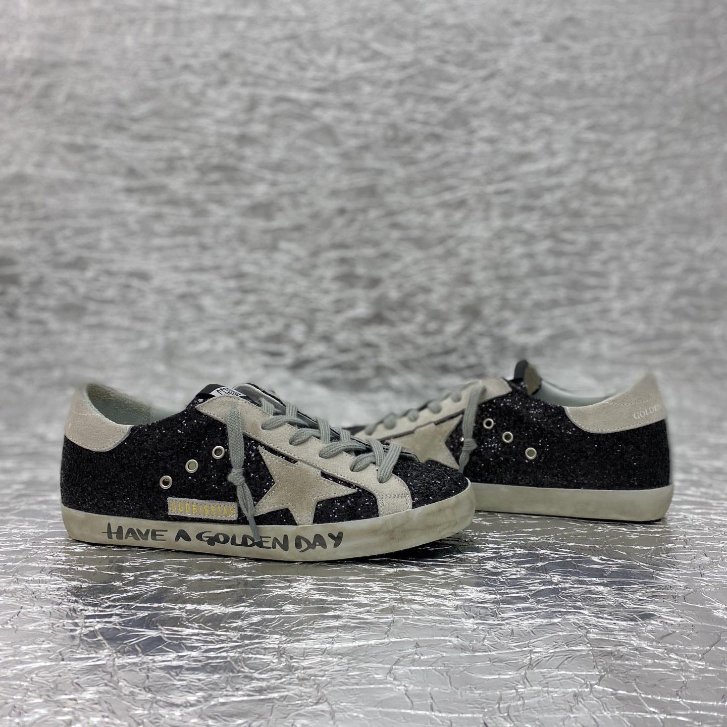 Golden Goose Sneakers - EUR FASHION
