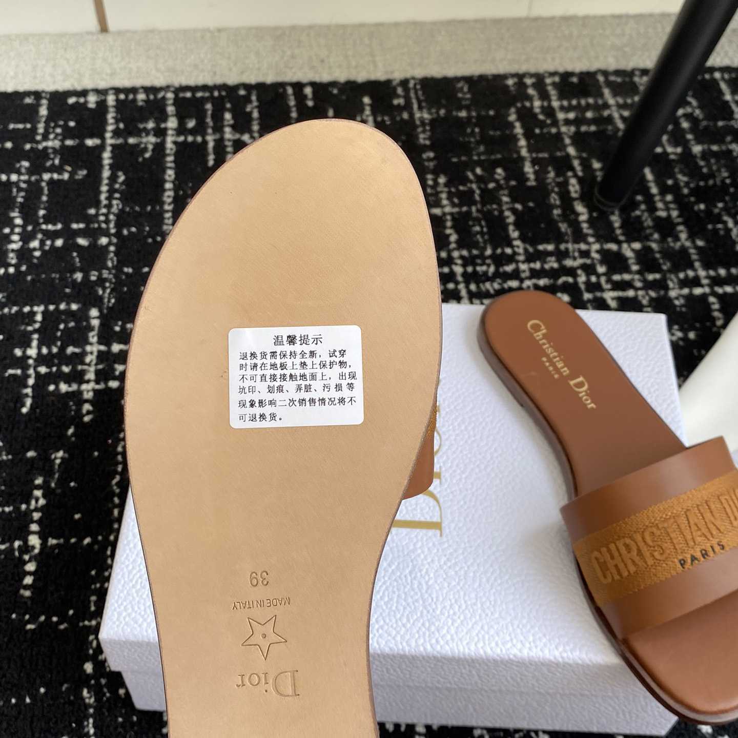 Dior Dway Slide  - EUR FASHION