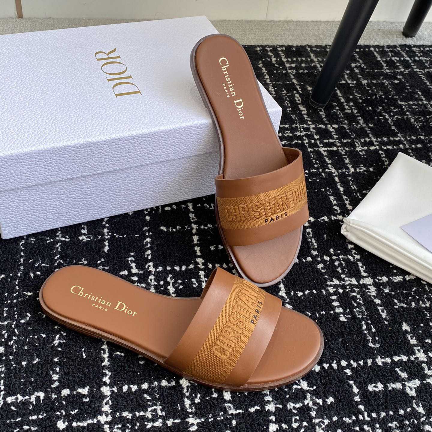 Dior Dway Slide  - EUR FASHION