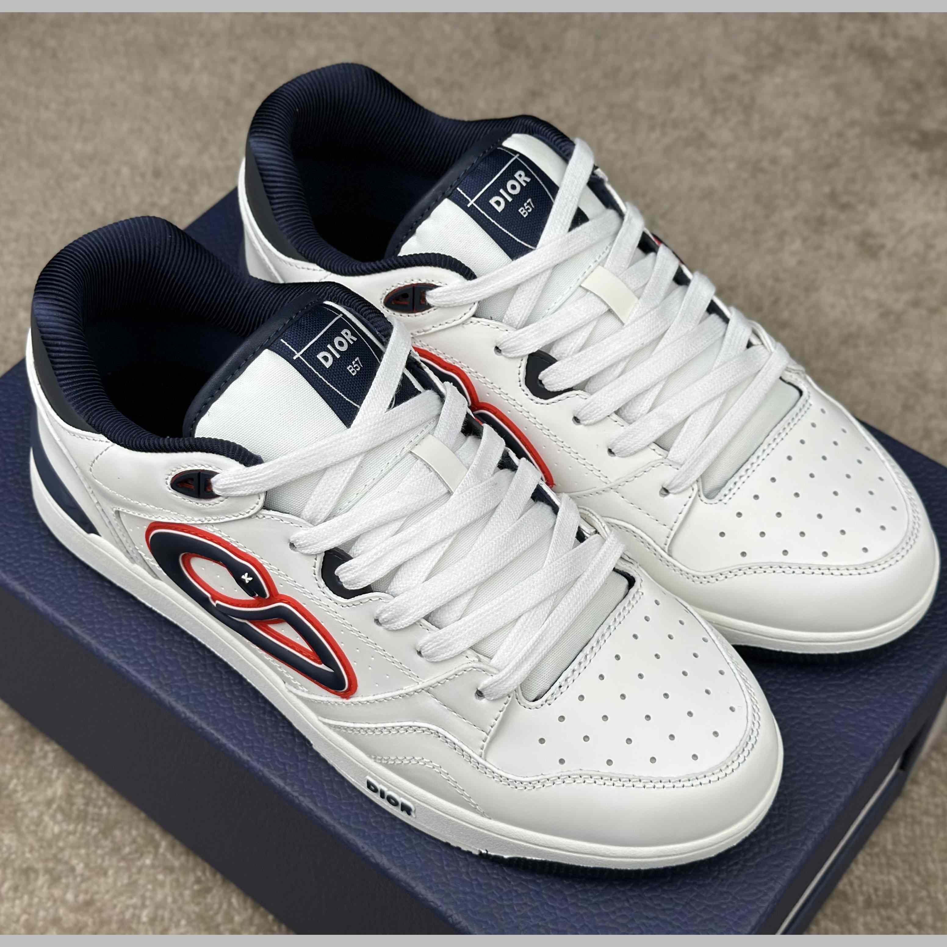 DIOR AND KAWS B57 Dribble Low-Top Sneaker  - EUR FASHION