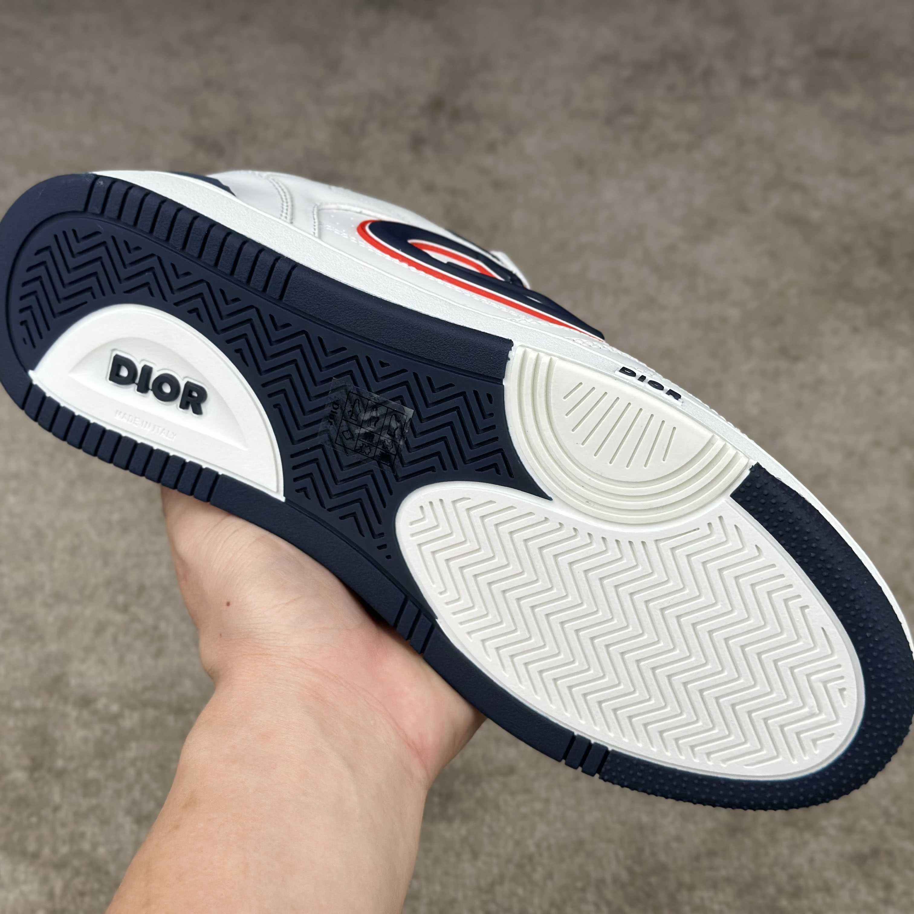 DIOR AND KAWS B57 Dribble Low-Top Sneaker  - EUR FASHION
