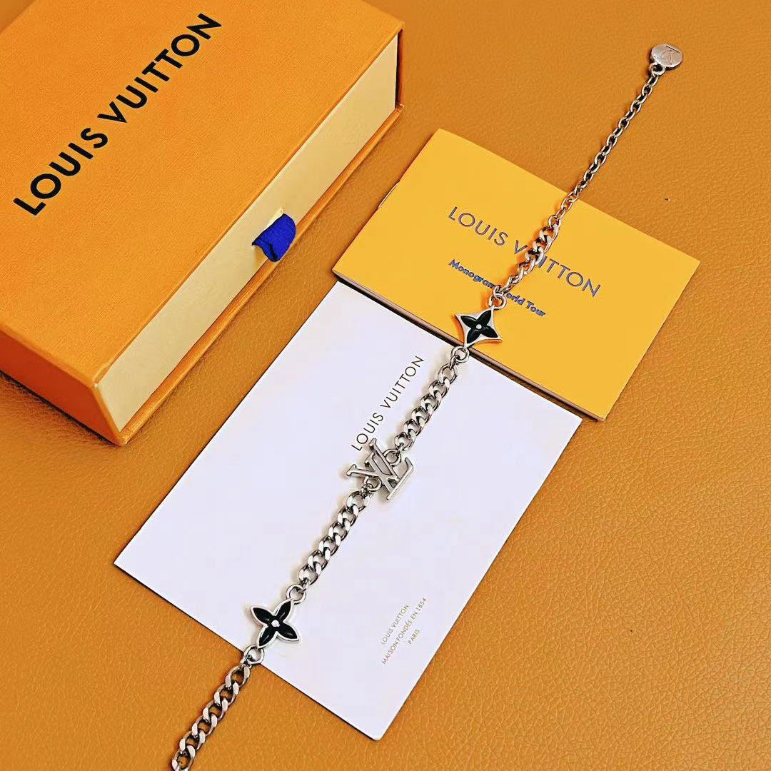 Louis Vuitton LV Spike Bracelet    M1520 - EUR FASHION