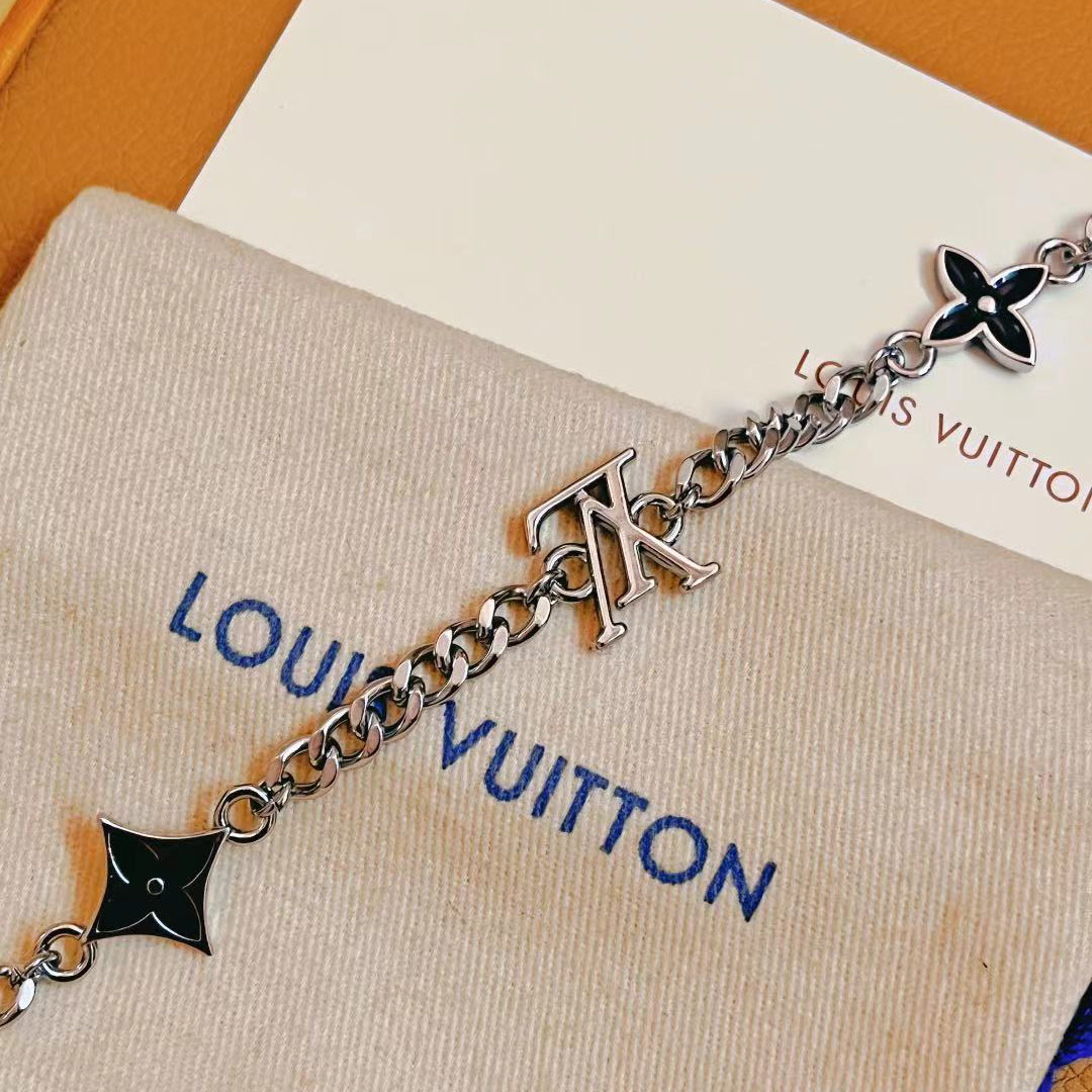 Louis Vuitton LV Spike Bracelet    M1520 - EUR FASHION