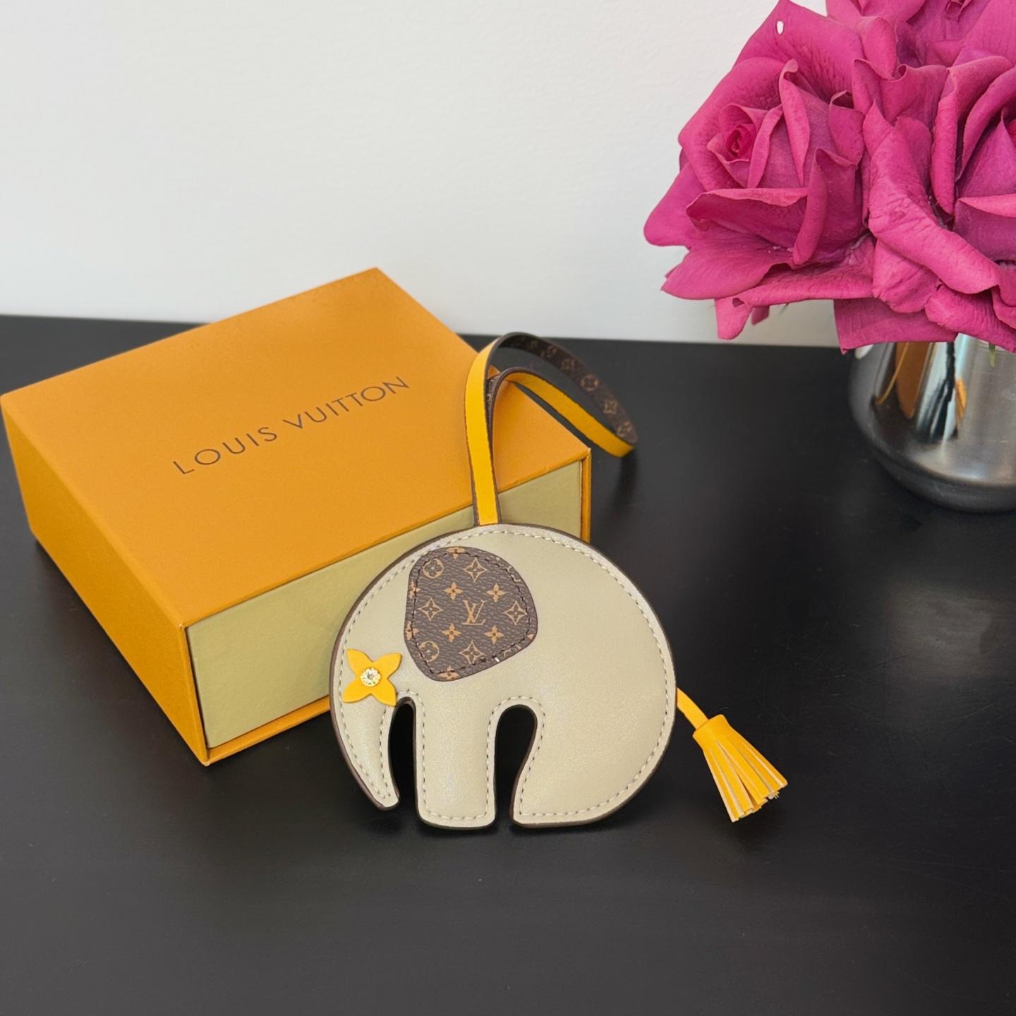 Louis Vuitton LV Elephant Bag Charm   M02384 - EUR FASHION