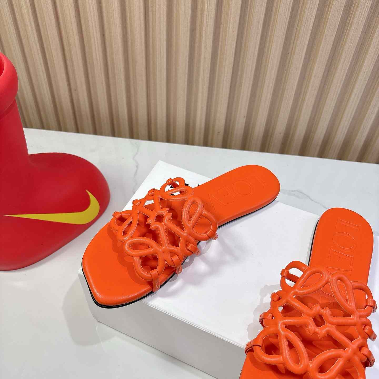Loewe Petal Anagram Slide In Soft Calfskin - EUR FASHION