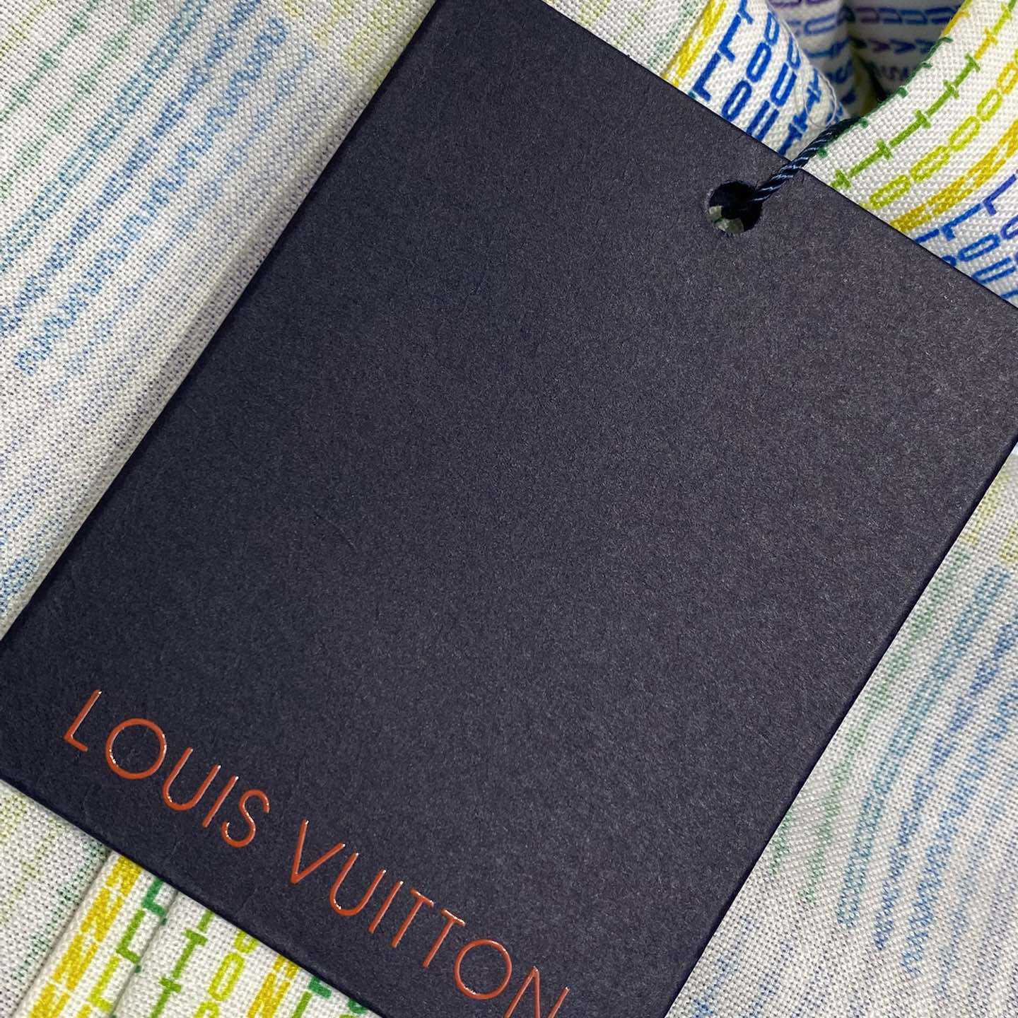 Louis Vuitton Graphic Printed Short-Sleeved Shirt    1AGTQG - EUR FASHION