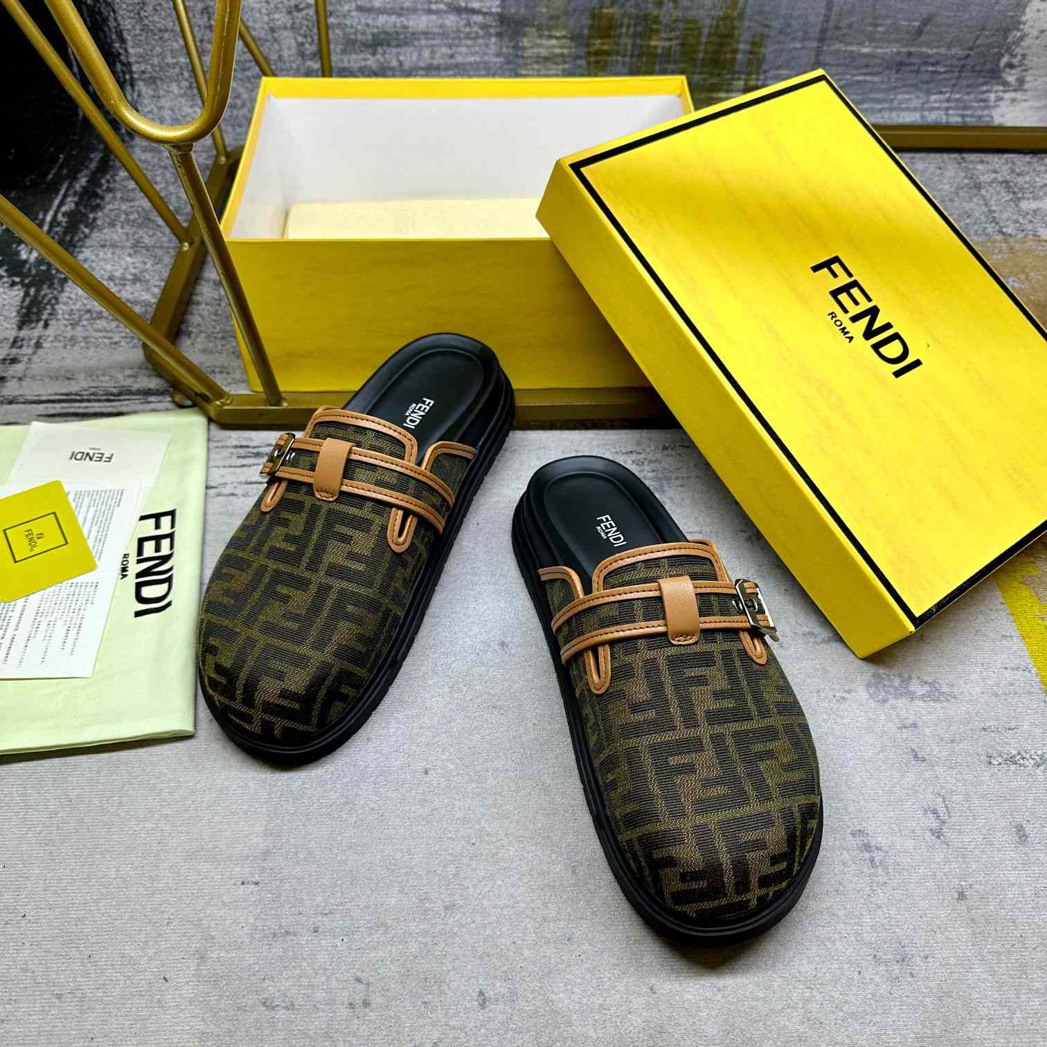 Fendi Feel Brown FF Jacquard Sandals - EUR FASHION