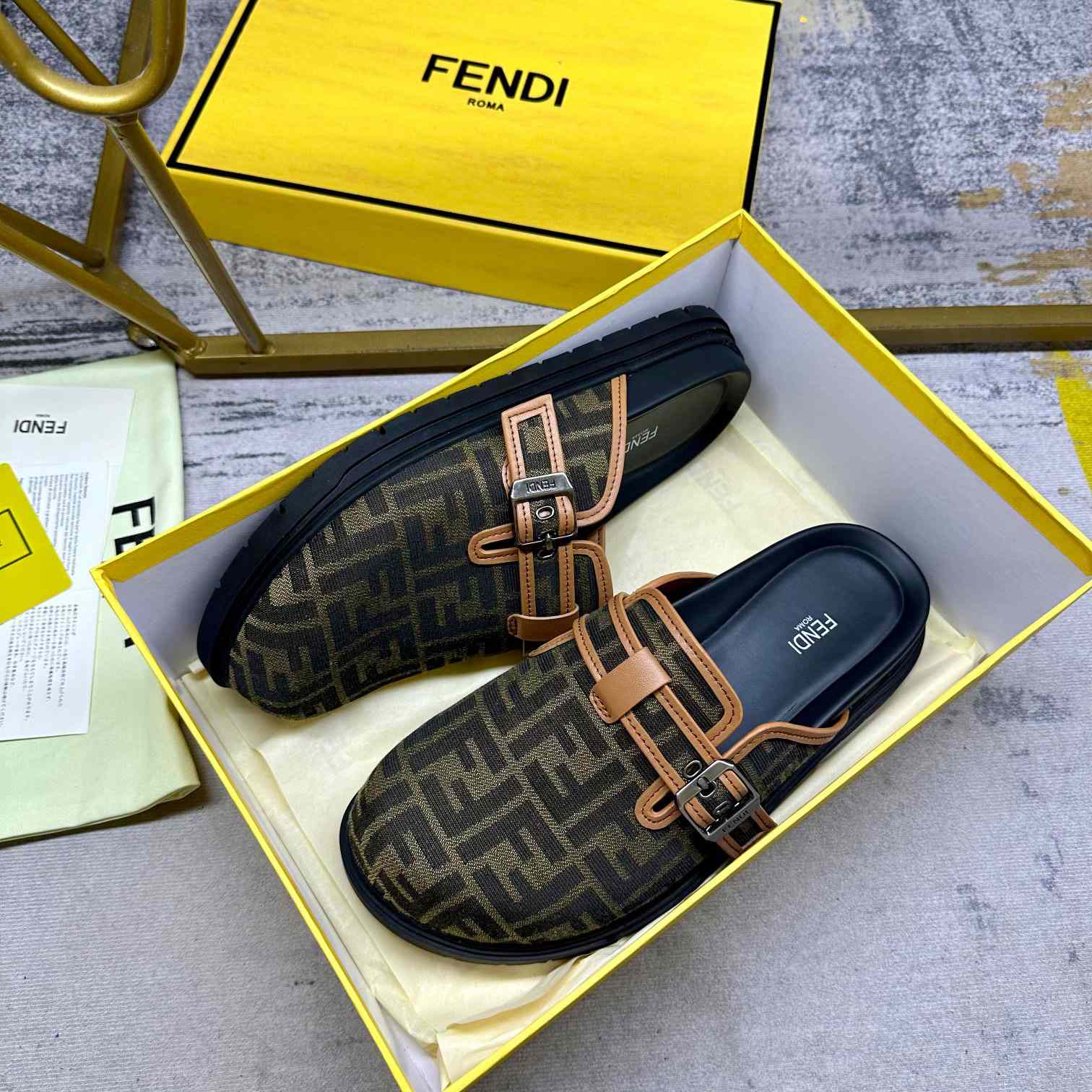 Fendi Feel Brown FF Jacquard Sandals - EUR FASHION