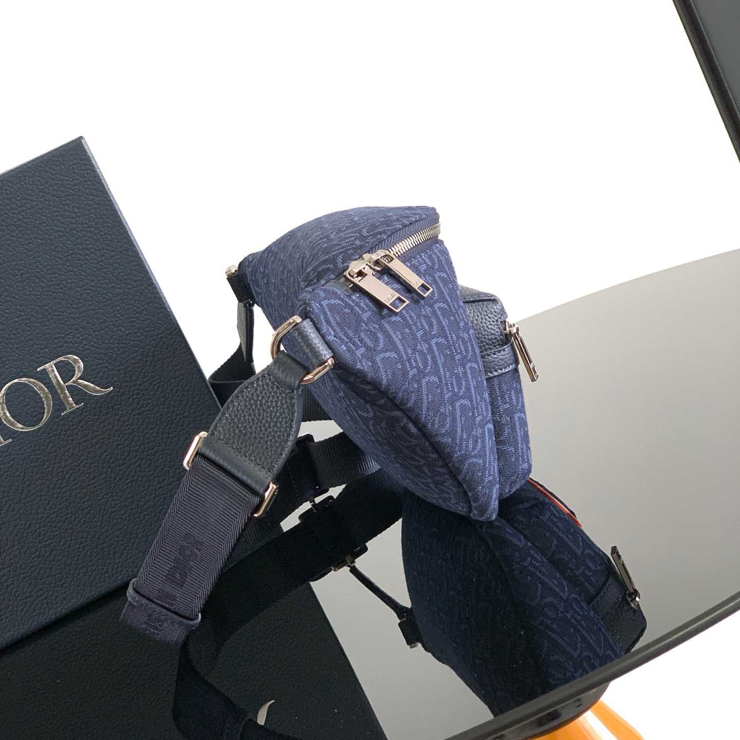Dior And Kaws Rider 2.0 Belt Bag - EUR FASHION