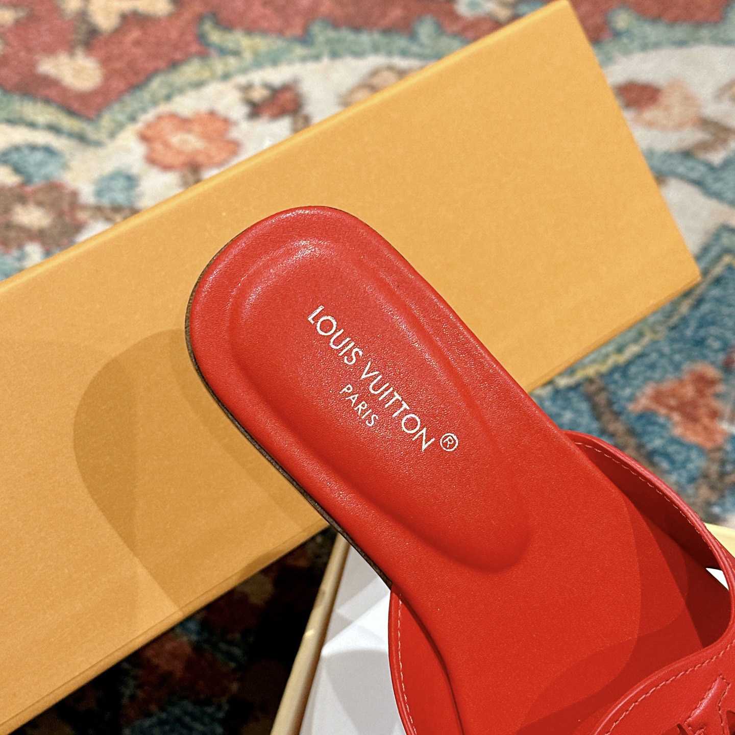 Louis Vuitton LV Isola Flat Mule - EUR FASHION