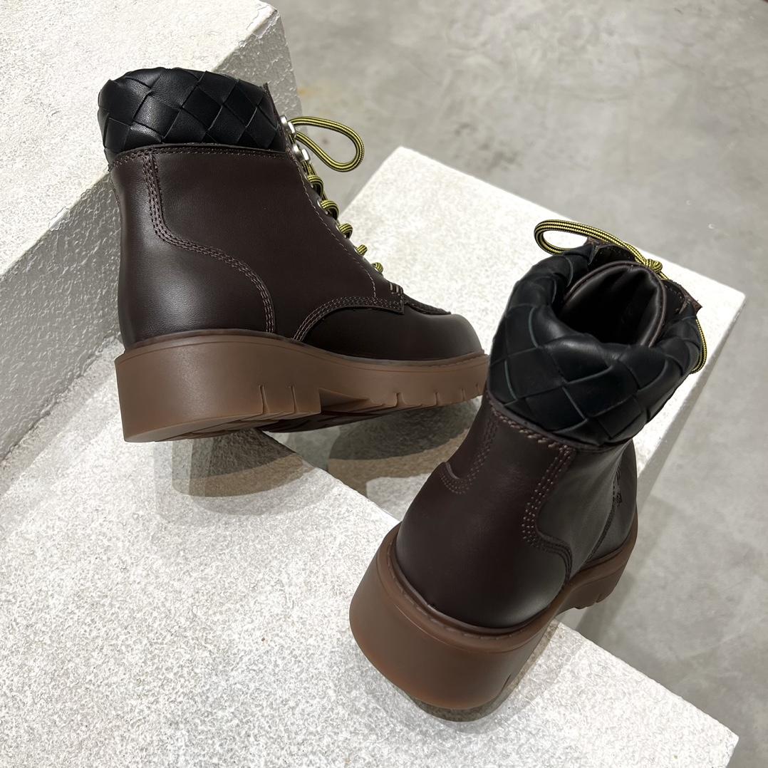 Bottega Veneta Haddock Lace-Up Ankle Boot - EUR FASHION
