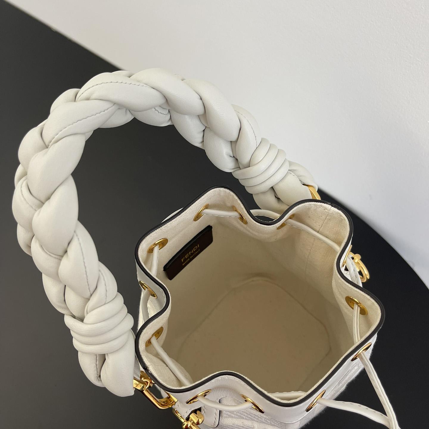 Fendi Bucket Bag (18-12-10cm) - EUR FASHION