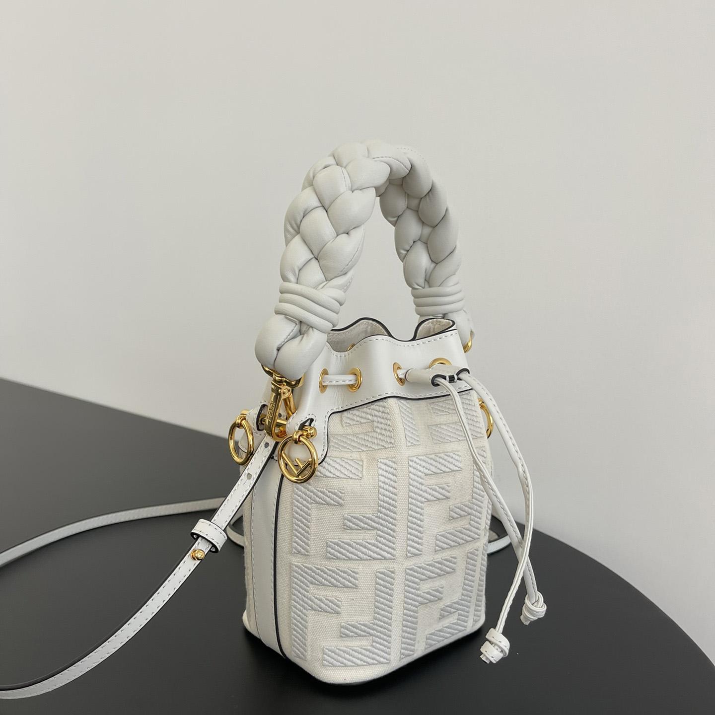 Fendi Bucket Bag (18-12-10cm) - EUR FASHION