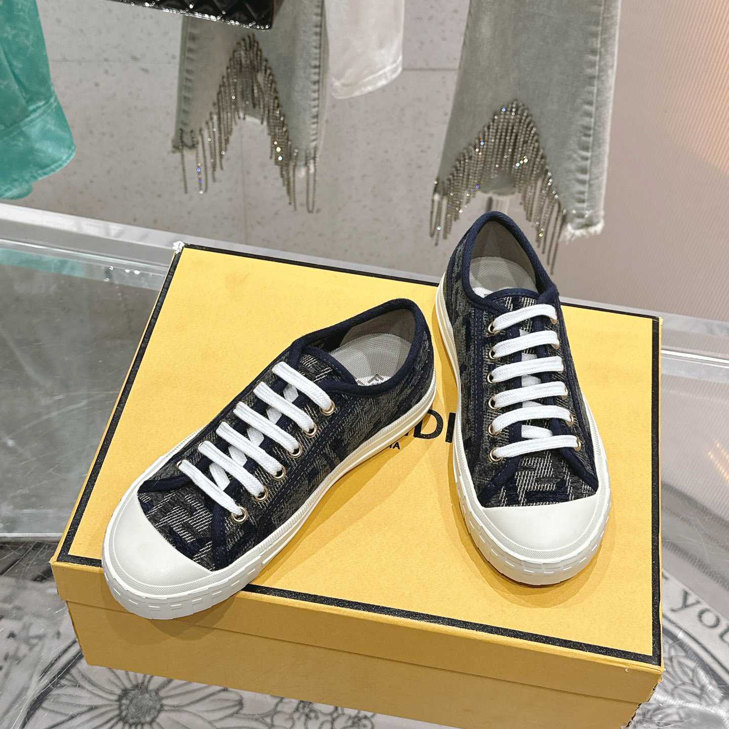 Fendi Domino Sneakers - EUR FASHION