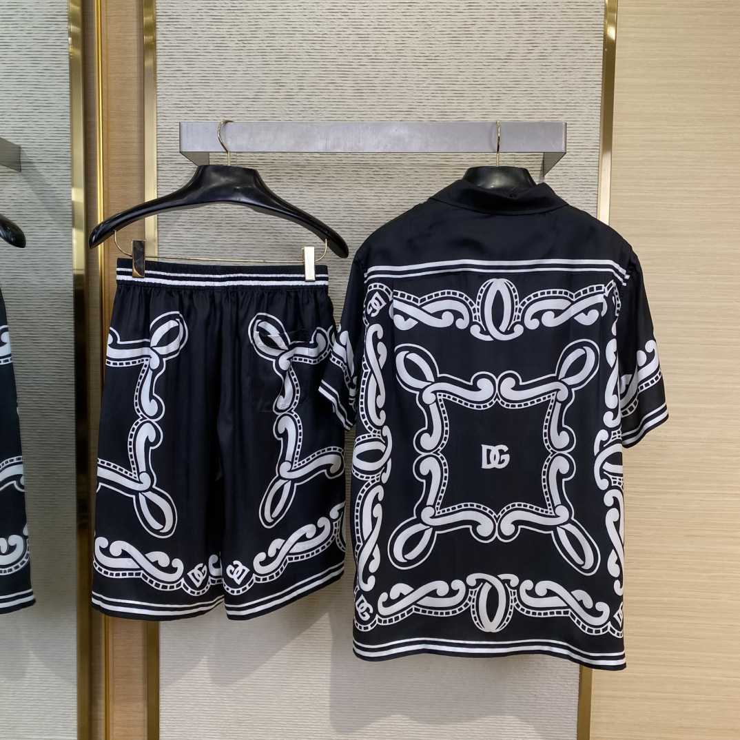 Dolce & Gabbana Batik  Silk Shirt And Shorts With Bandanna Print  - EUR FASHION