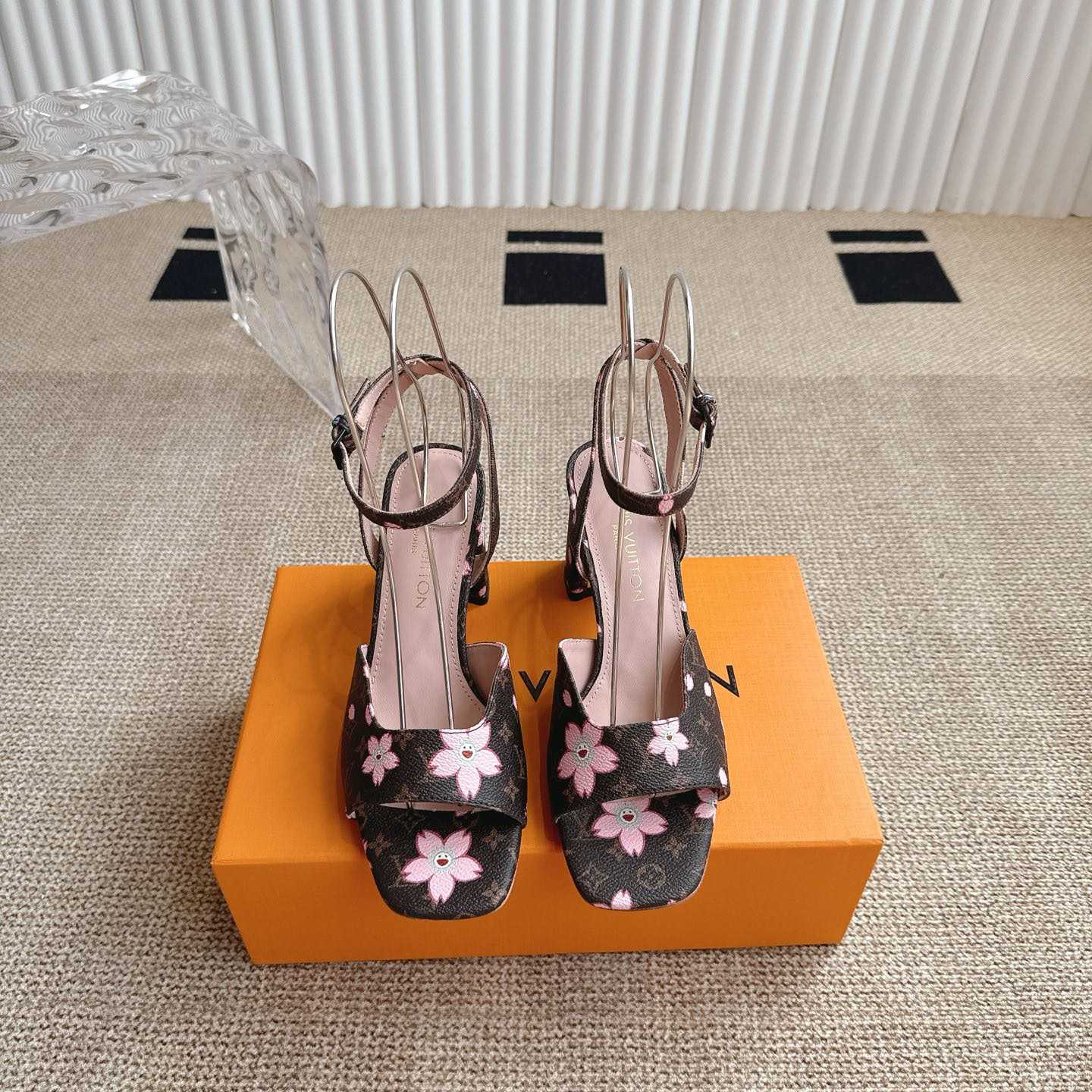 Louis Vuitton LV x TM Sandal - EUR FASHION