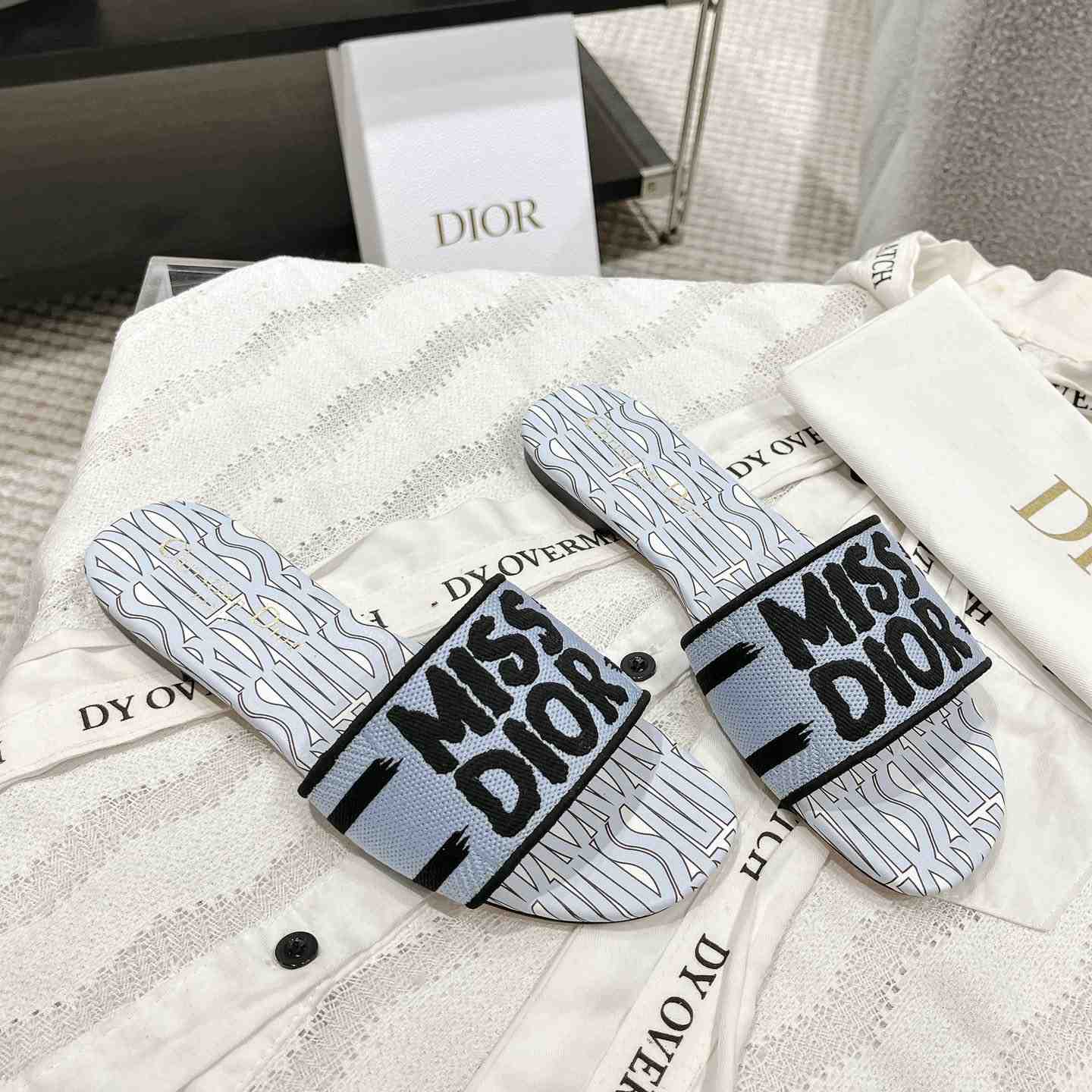 Dior Dway Slide  - EUR FASHION