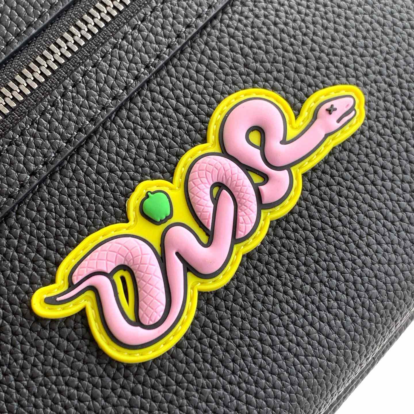 Dior And Kaws Mini Rider 2.0 Zipped Messenger Bag   - EUR FASHION