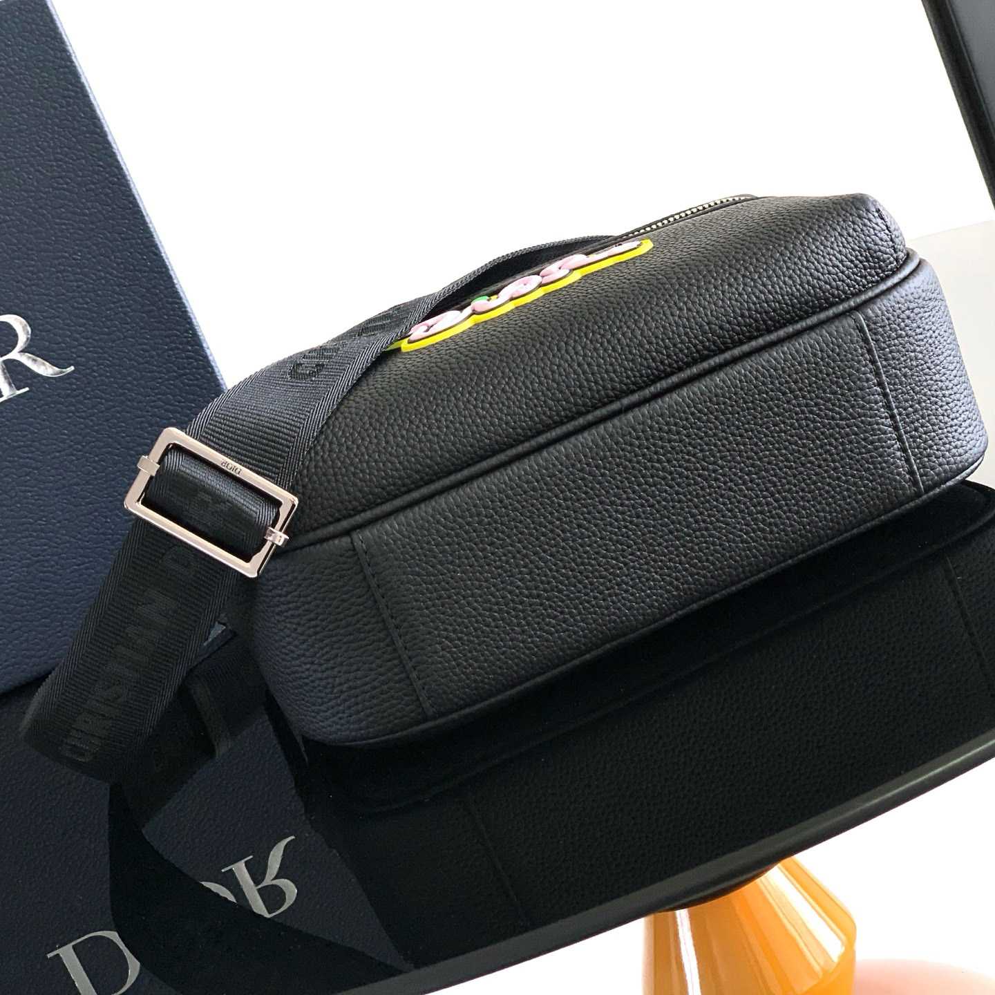 Dior And Kaws Mini Rider 2.0 Zipped Messenger Bag   - EUR FASHION