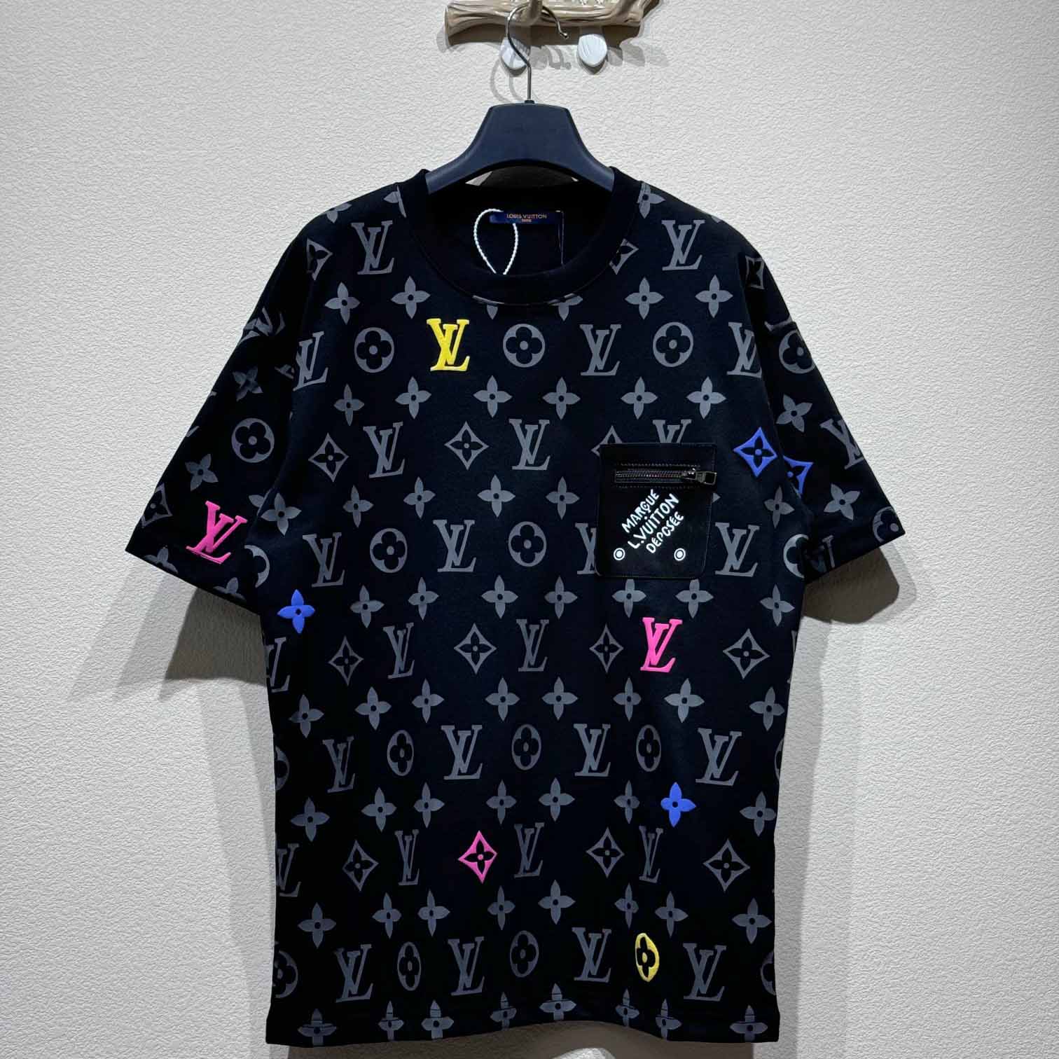 Louis Vuitton Monogram T-Shirt  - EUR FASHION