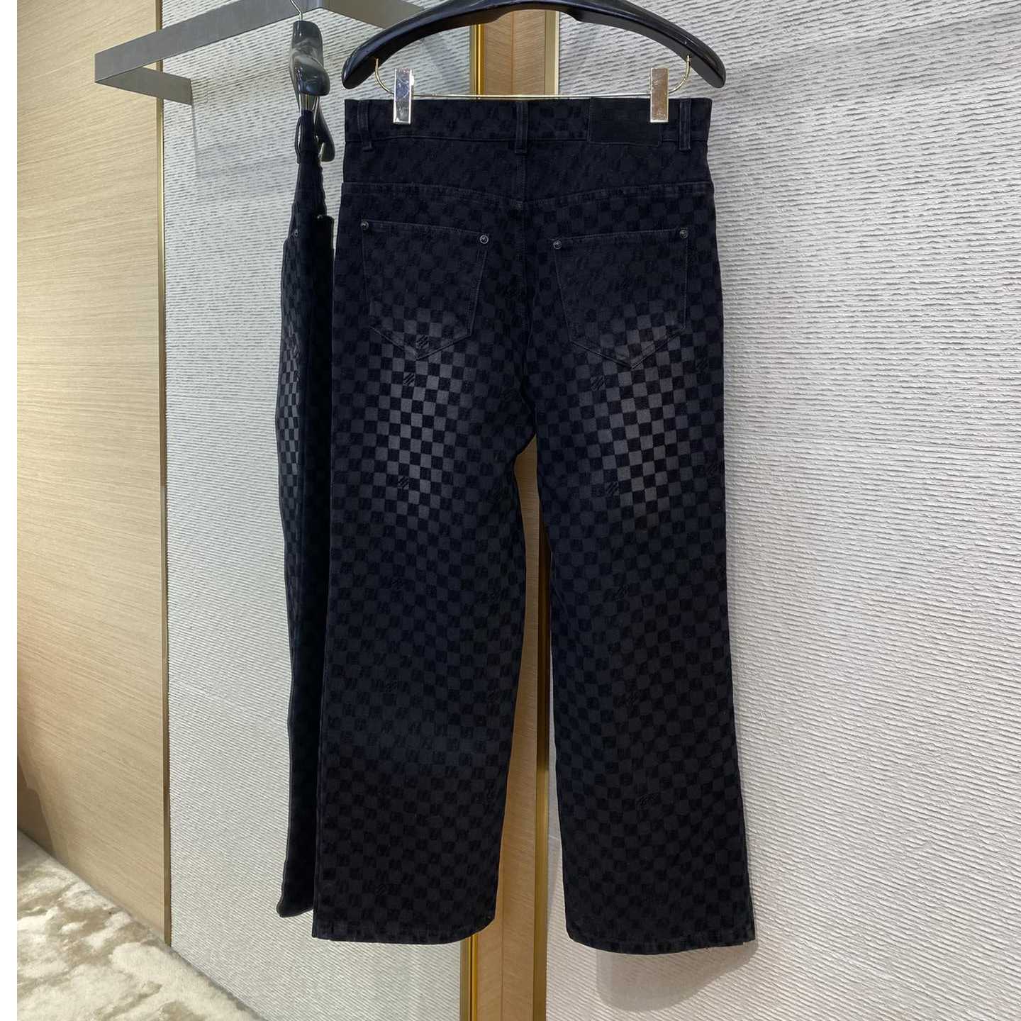 Louis Vuitton Flocked Damier Denim Wide-Leg Pants   1AHBKQ - EUR FASHION