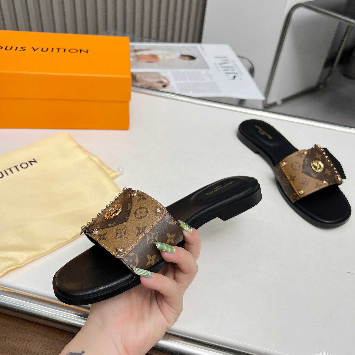 Louis Vuitton LV Frame Flat Mule   1ACXG7 - EUR FASHION