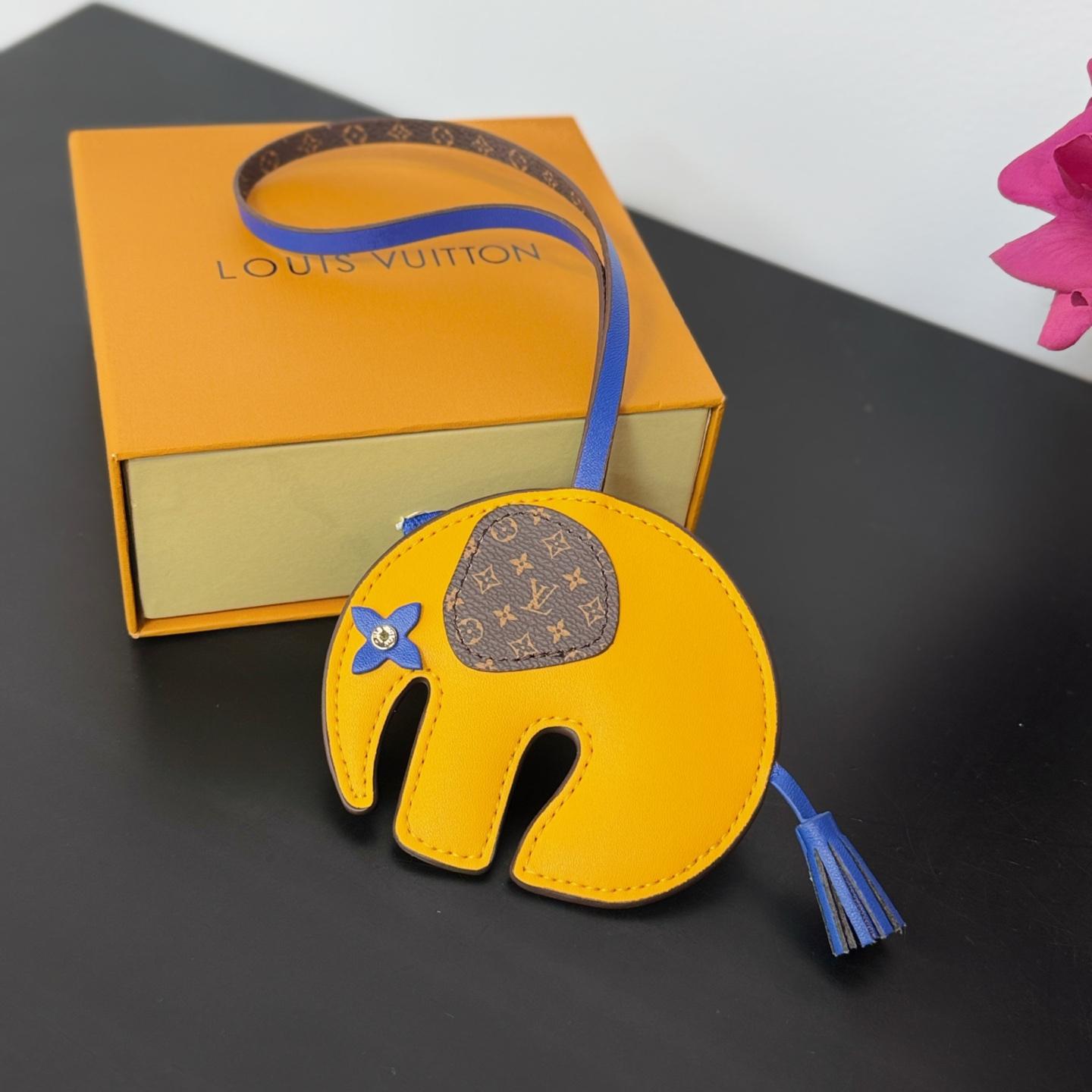 Louis Vuitton LV Elephant Bag Charm   M02325 - EUR FASHION
