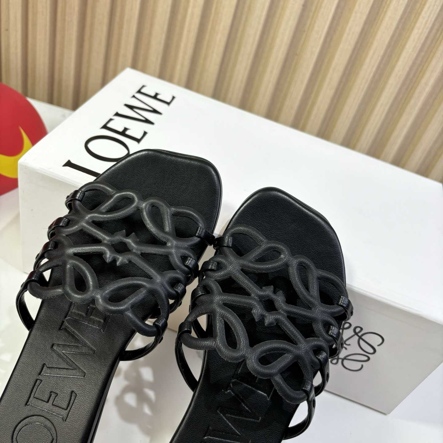 Loewe Petal Anagram Slide In Soft Calfskin - EUR FASHION