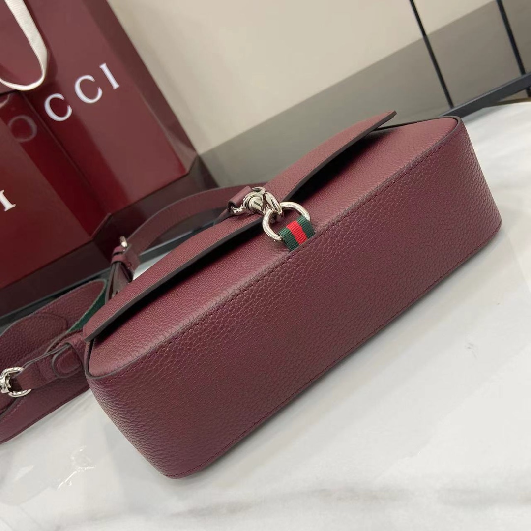 Gucci Small Crossbody Bag With Hook Closure - EUR FASHION