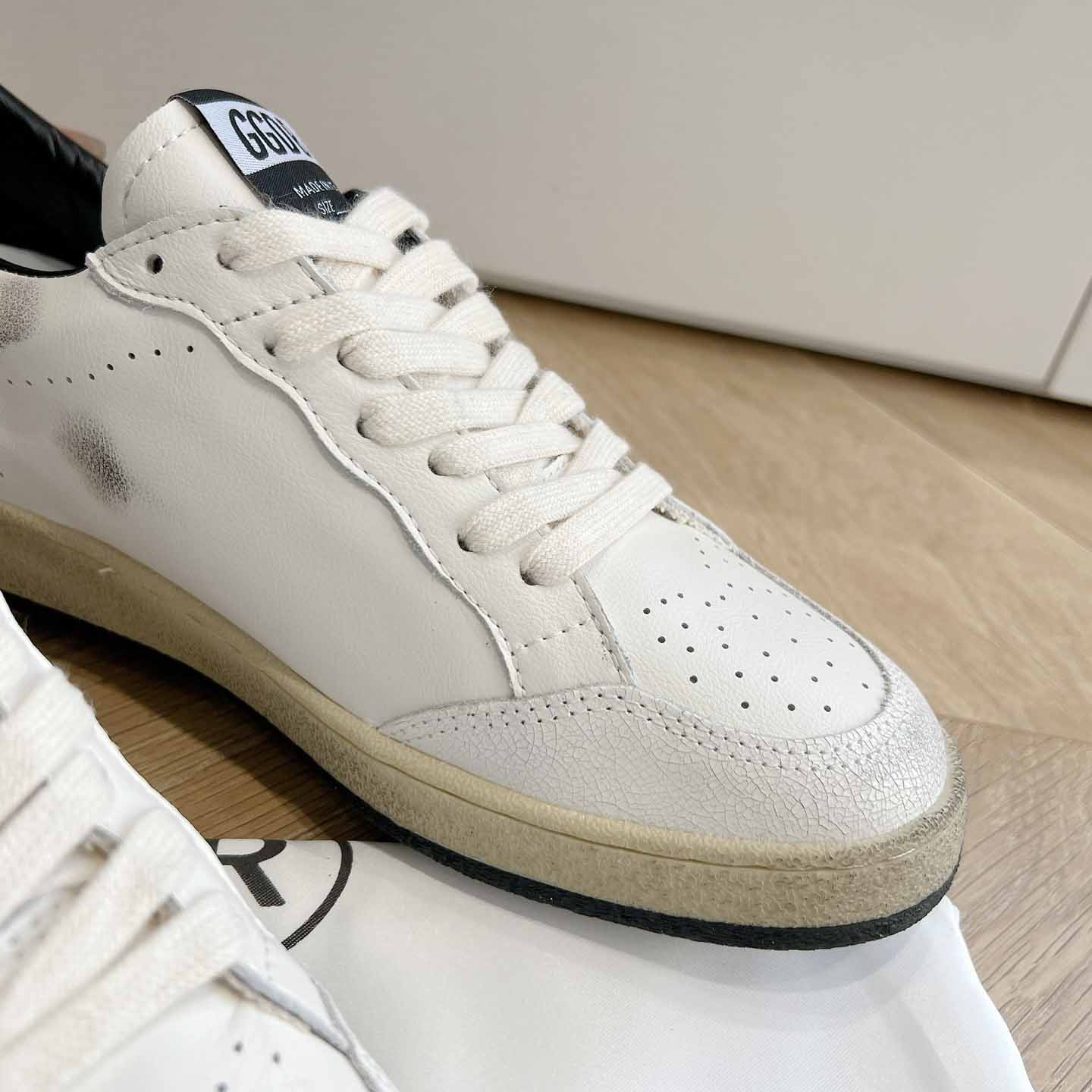 Golden Goose Sneakers - EUR FASHION