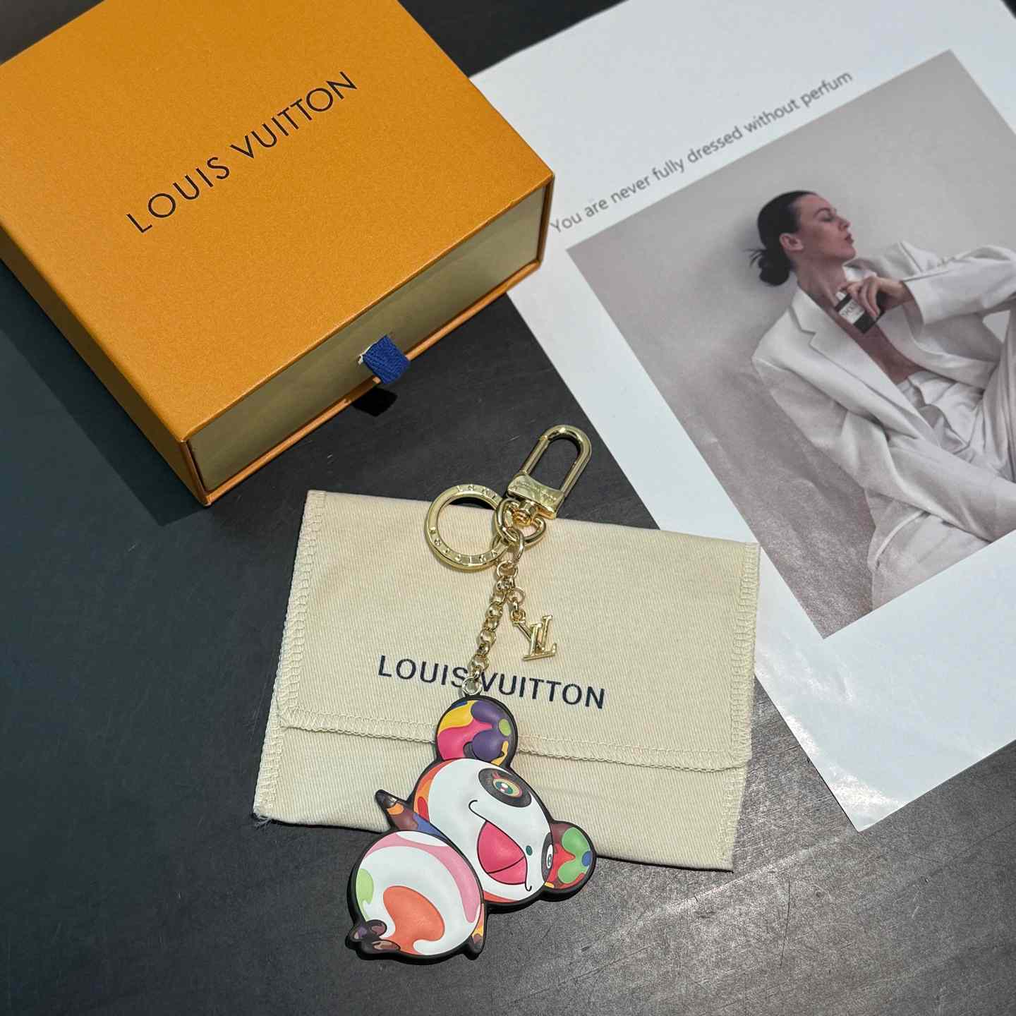 Louis Vuitton LV x TM Superflat Panda Key Holder   M02467 - EUR FASHION