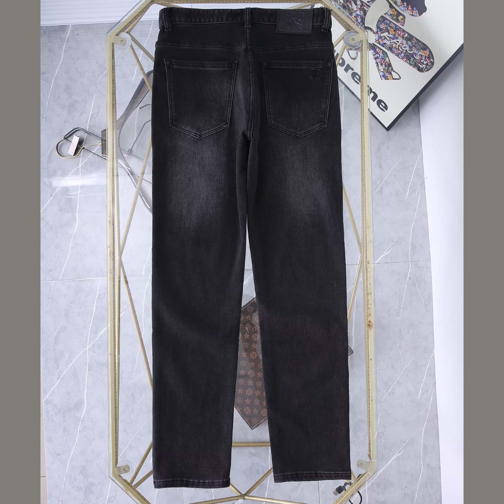 Burberry Jeans - EUR FASHION