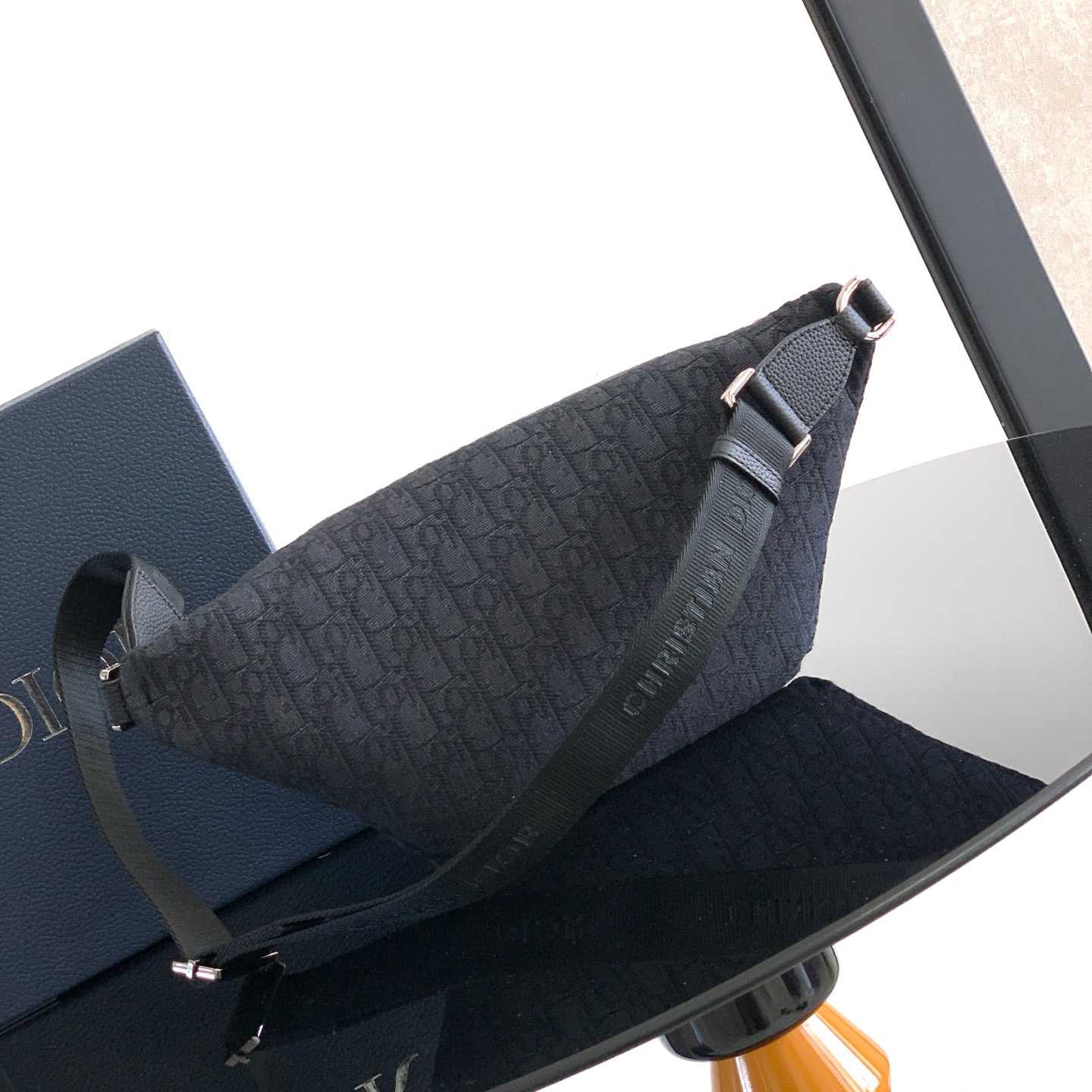 Dior And Kaws Rider 2.0 Belt Bag - EUR FASHION