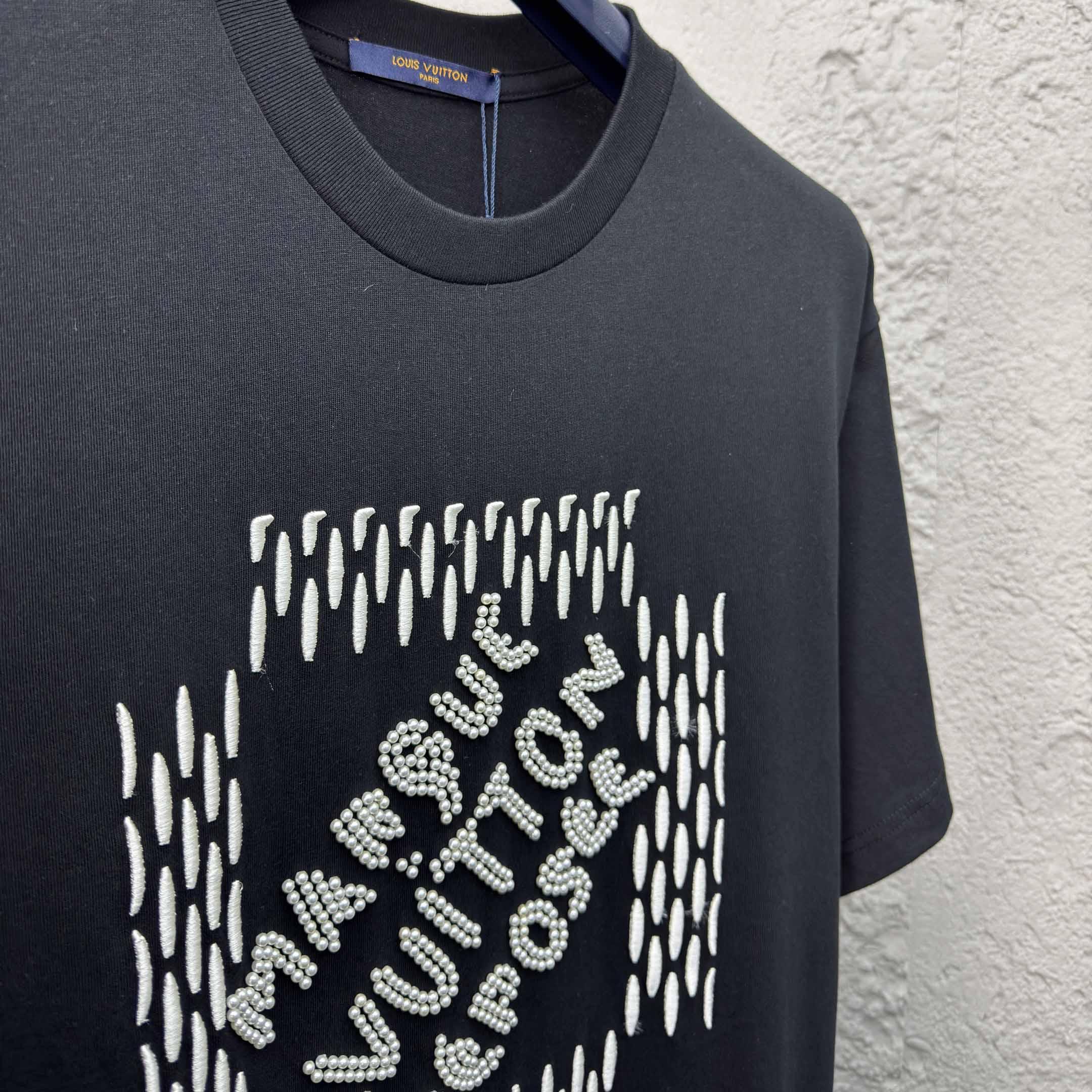 Louis Vuitton Embroidered Signature Cotton T-Shirt  1AFVB5 - EUR FASHION