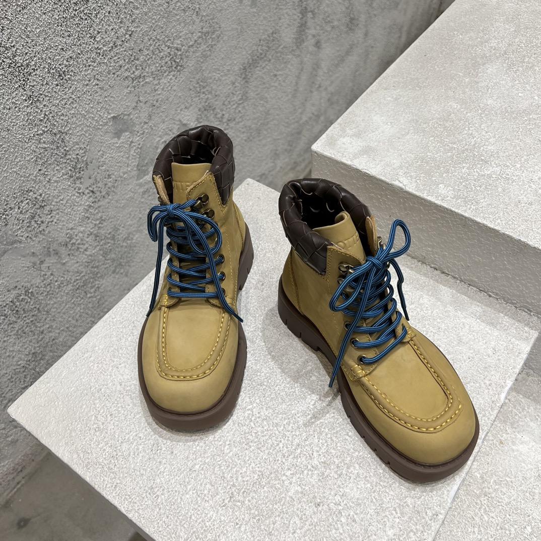 Bottega Veneta Haddock Lace-Up Ankle Boot - EUR FASHION