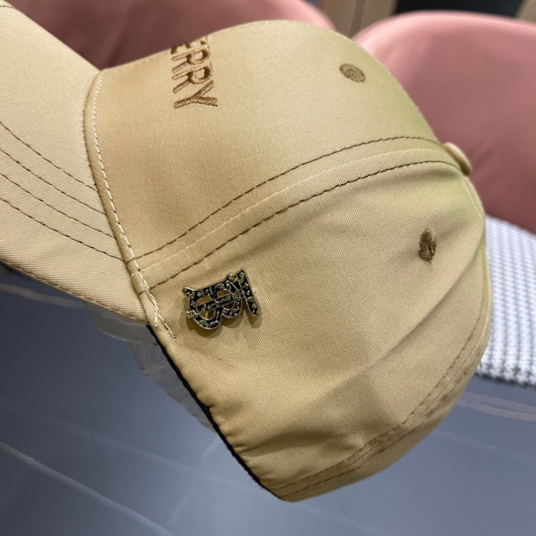 Burberry Baseball Cap - EUR FASHION