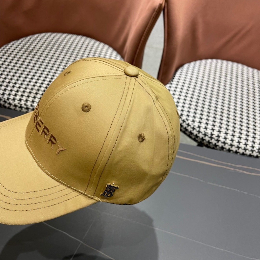 Burberry Baseball Cap - EUR FASHION