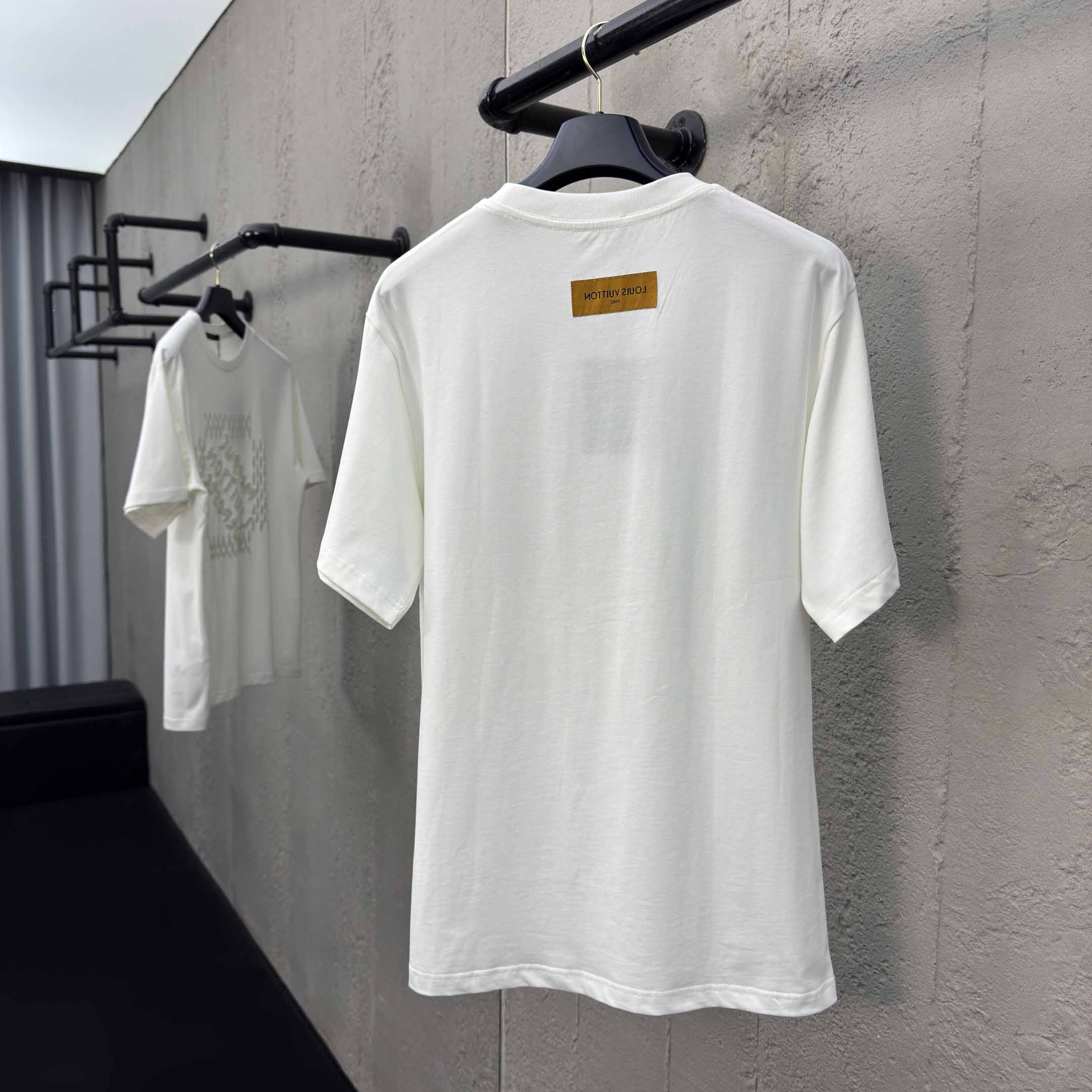 Louis Vuitton Embroidered Signature Cotton T-Shirt  1AFV77 - EUR FASHION