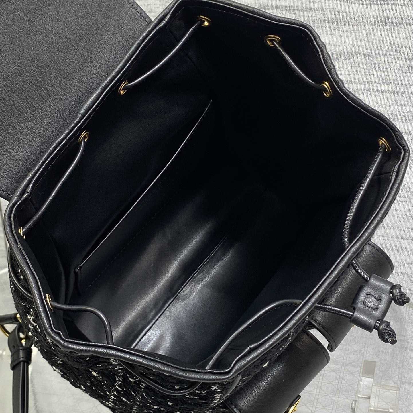 Dior Medium Dior Caro Backpack  - EUR FASHION