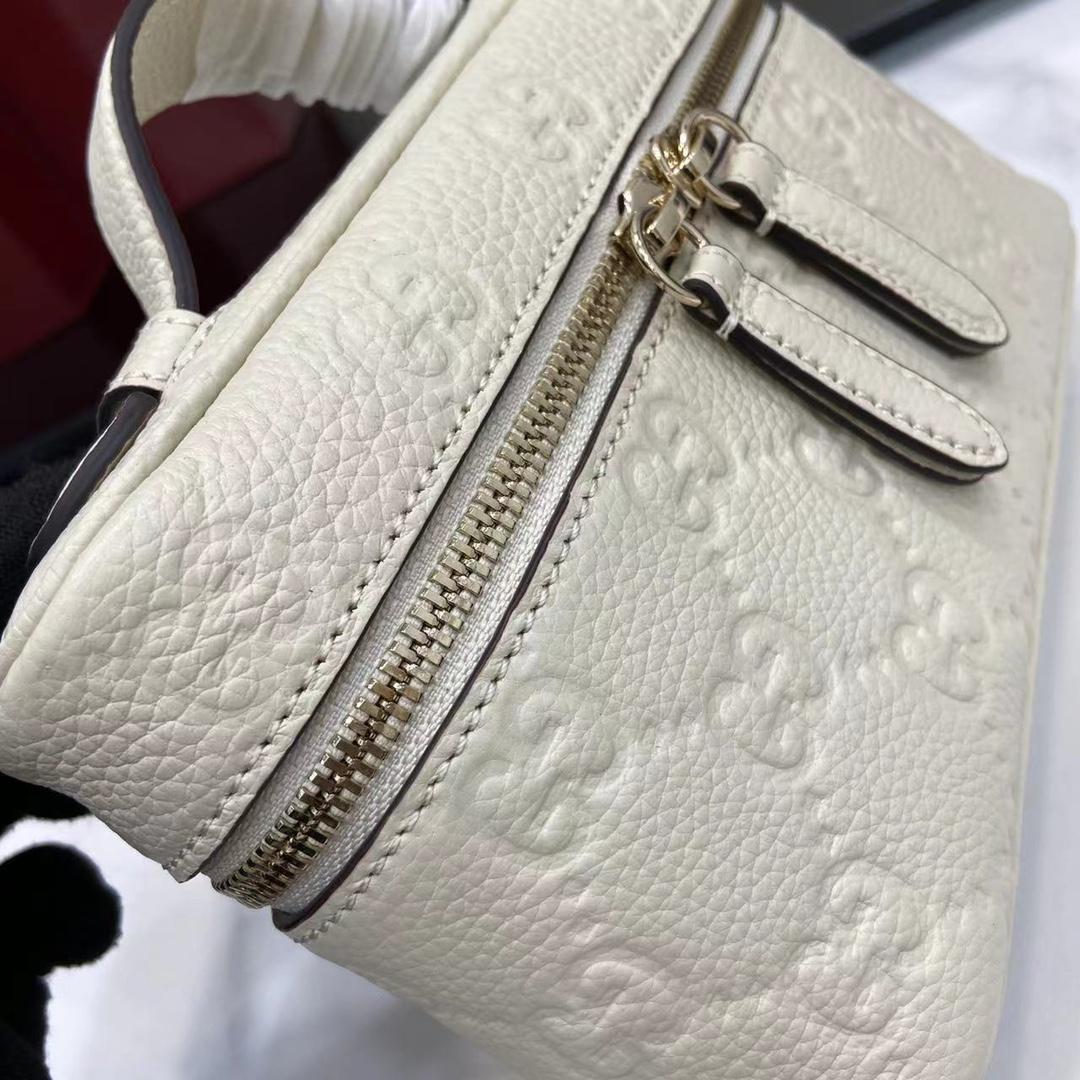 Gucci GG Emblem Small Bag - EUR FASHION